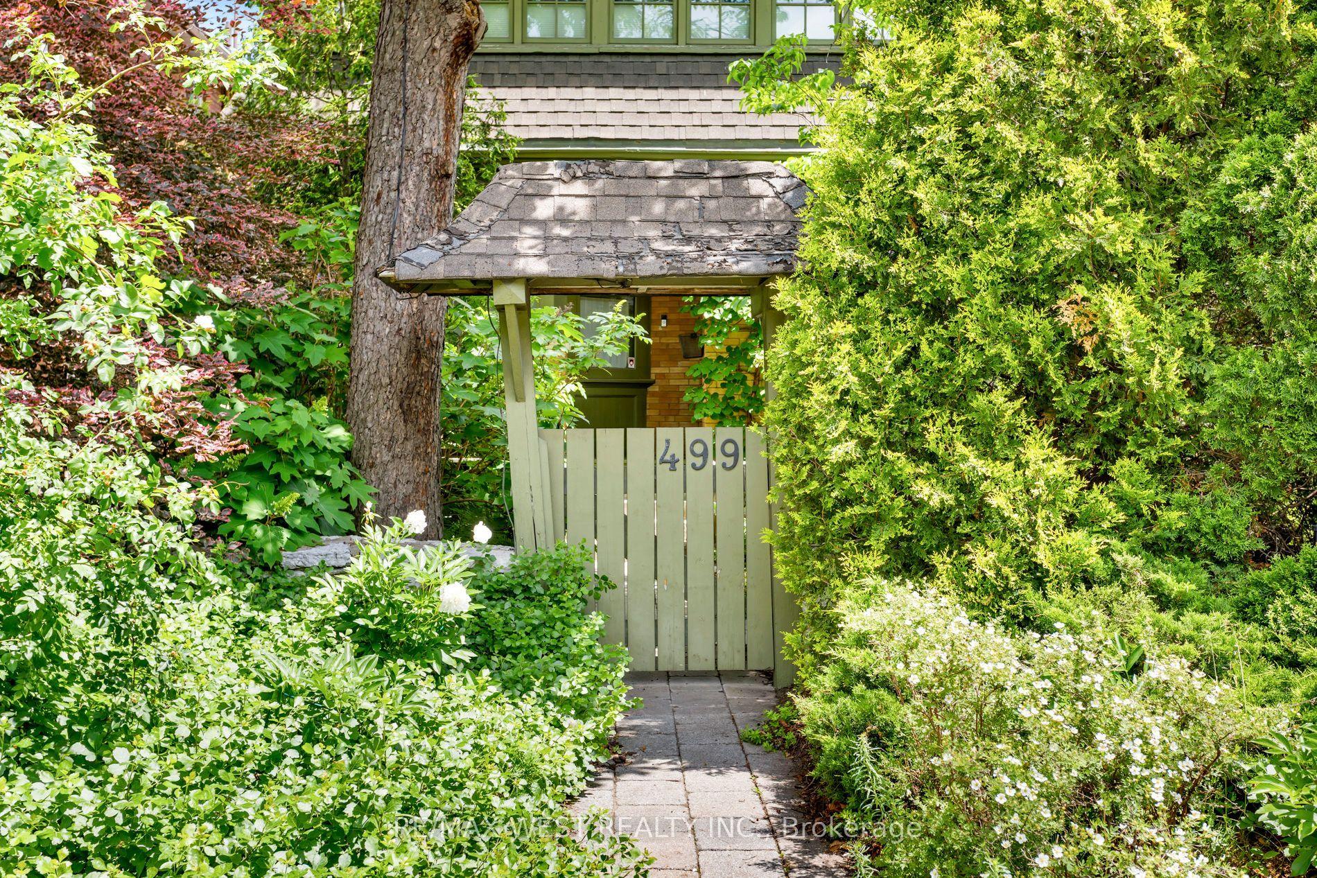 499 Parkside Drive, Toronto — Detached for sale, photo 1