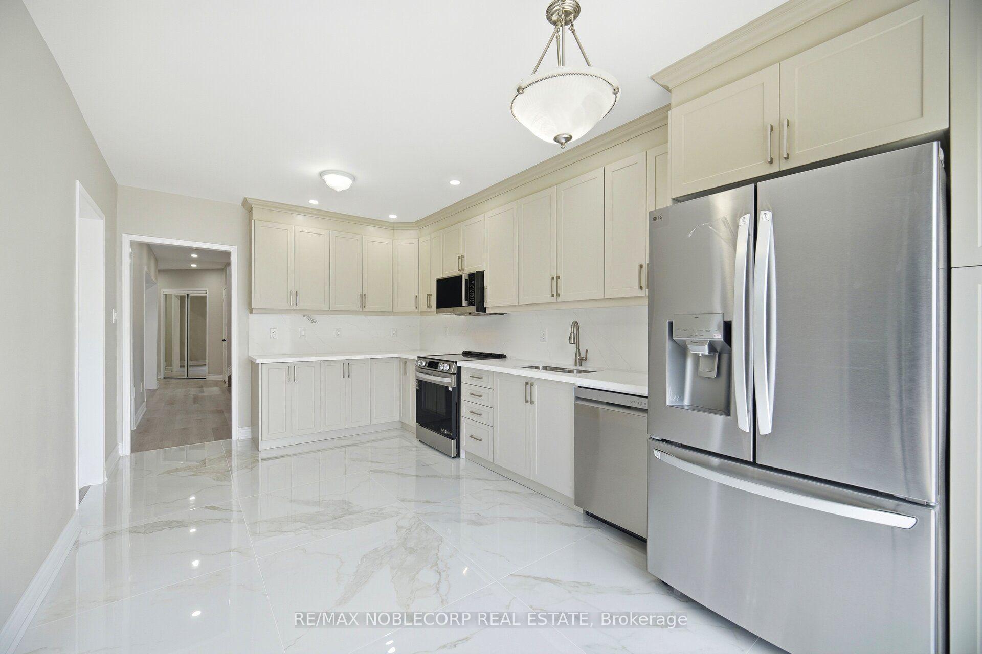 22 Gold Hill Road Upper #Upper — photo 1