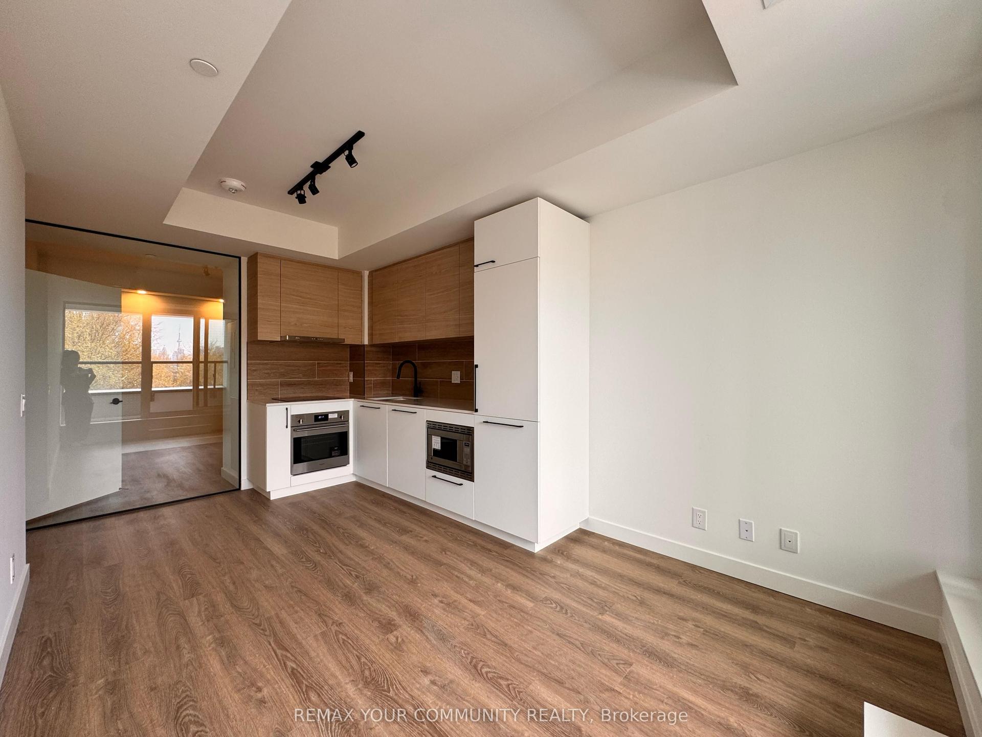 1050 Eastern Avenue 323 #323 — photo 1