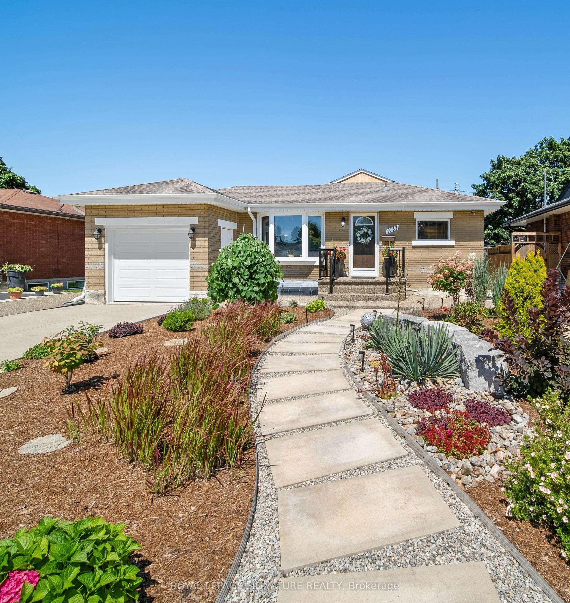 1037 Clare Avenue, Cambridge — Detached for sale, photo 1