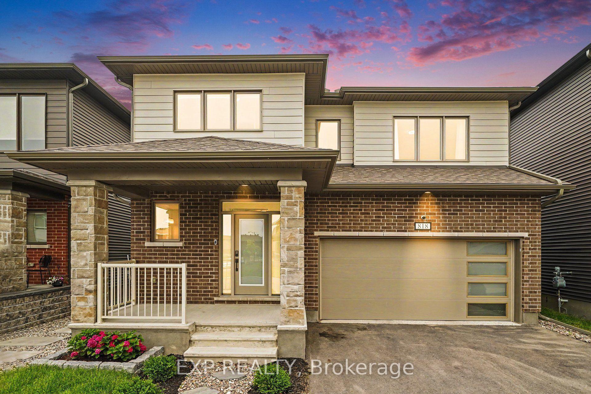 818 Crossgate Street, Barrhaven — Detached for sale, photo 1