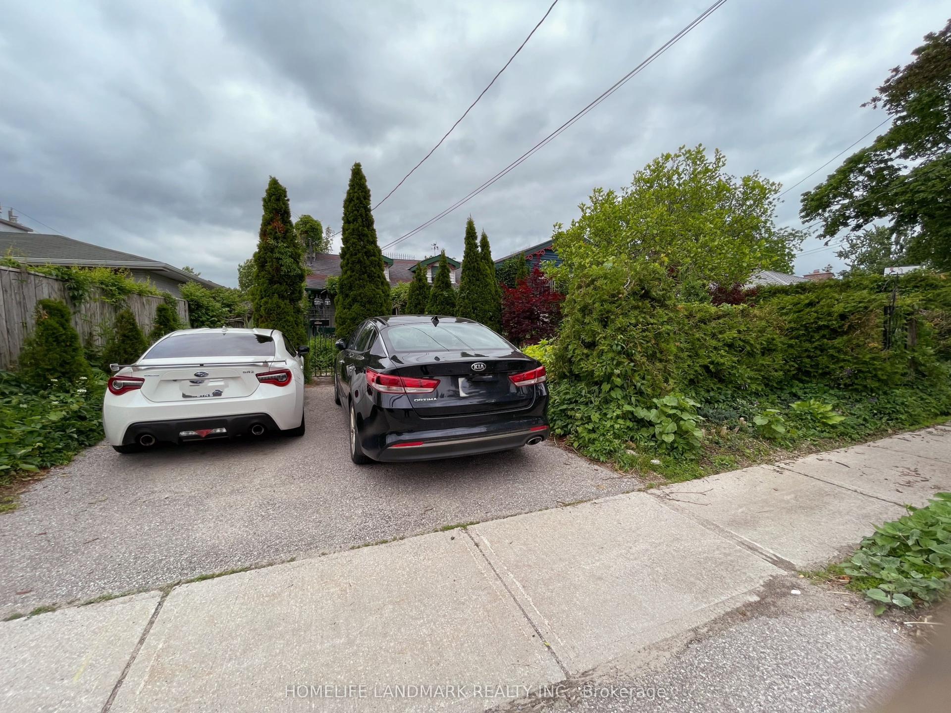 114 Steel Street S — photo 1