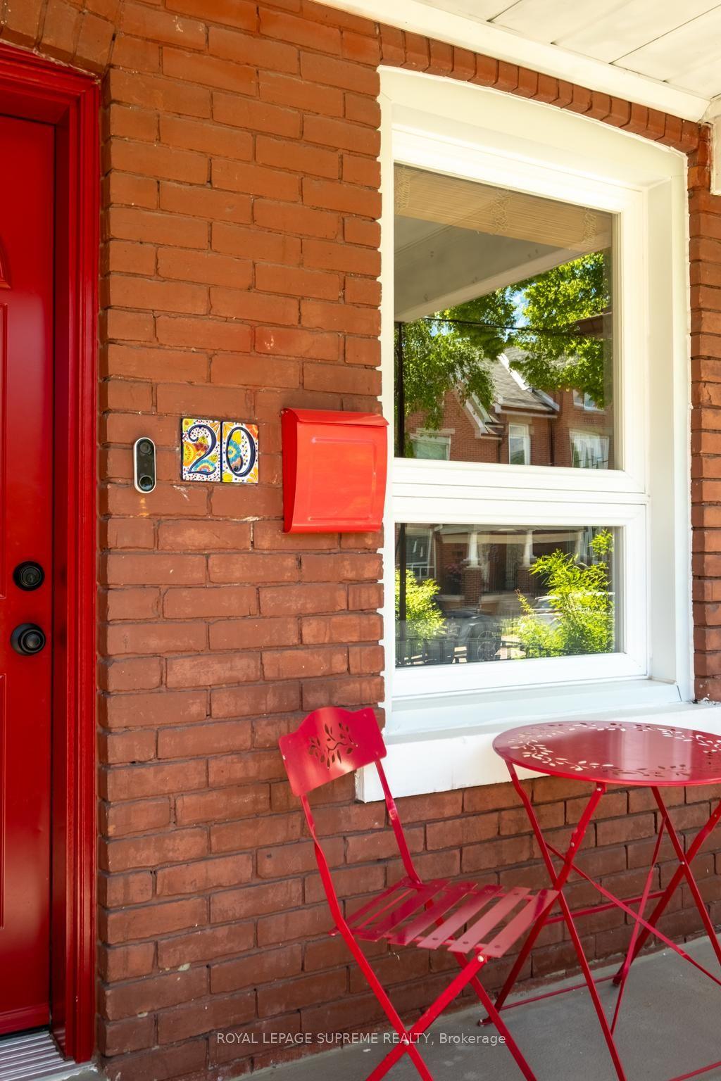 20 Fisher Street — photo 1