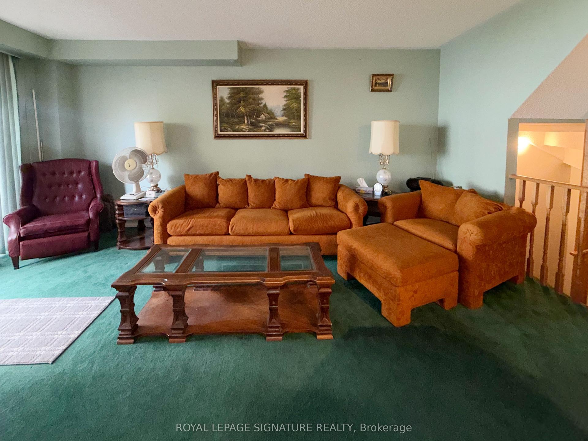 44 Park Street W — photo 1