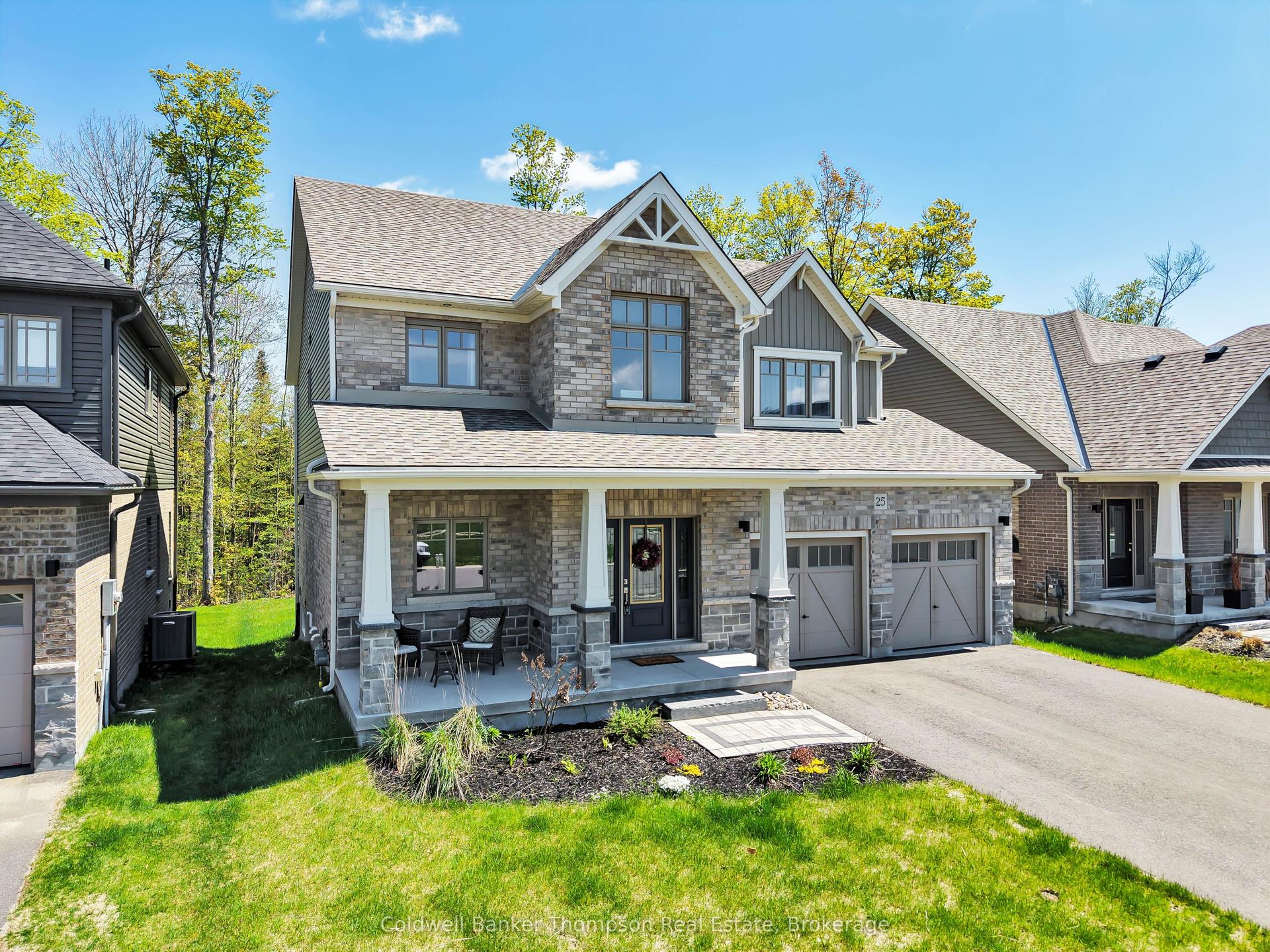 25 Eaglecrest Avenue — photo 1