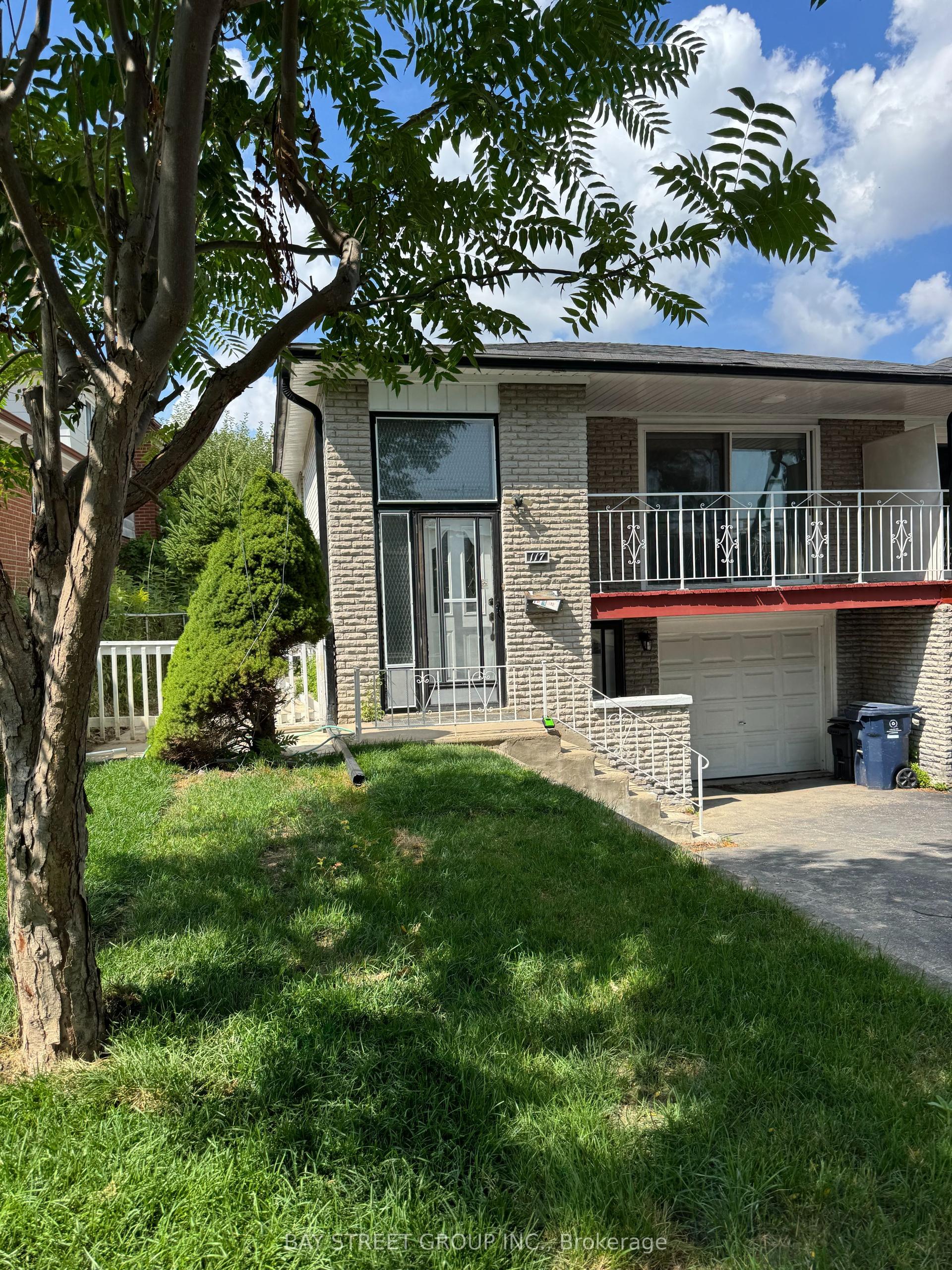 117 Pindar Crescent Main Floor #Main Floor, Toronto — Semi-Detached for lease, photo 1