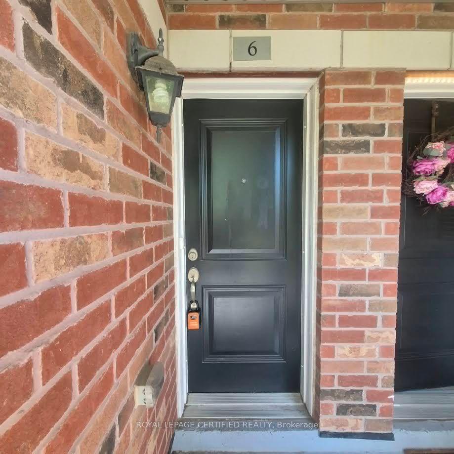 35 Hays Boulevard 6 #6, Oakville — Condo Town for lease, photo 1
