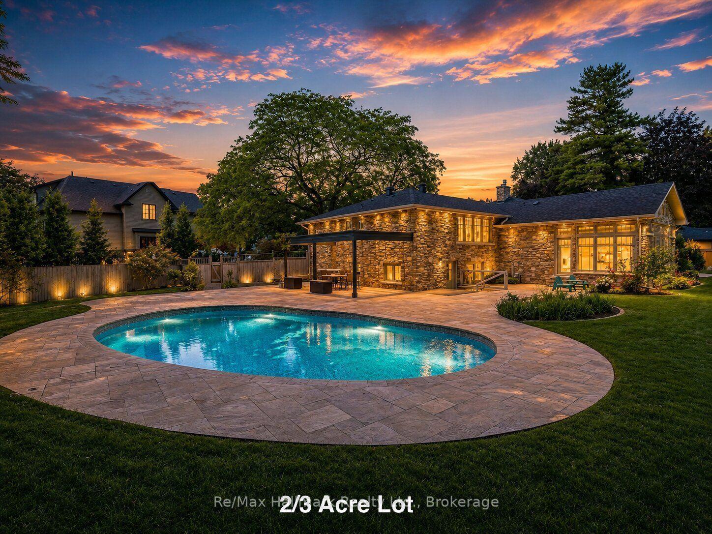 2076 GLENFOREST Crescent, Oakville — Detached for sale, photo 1