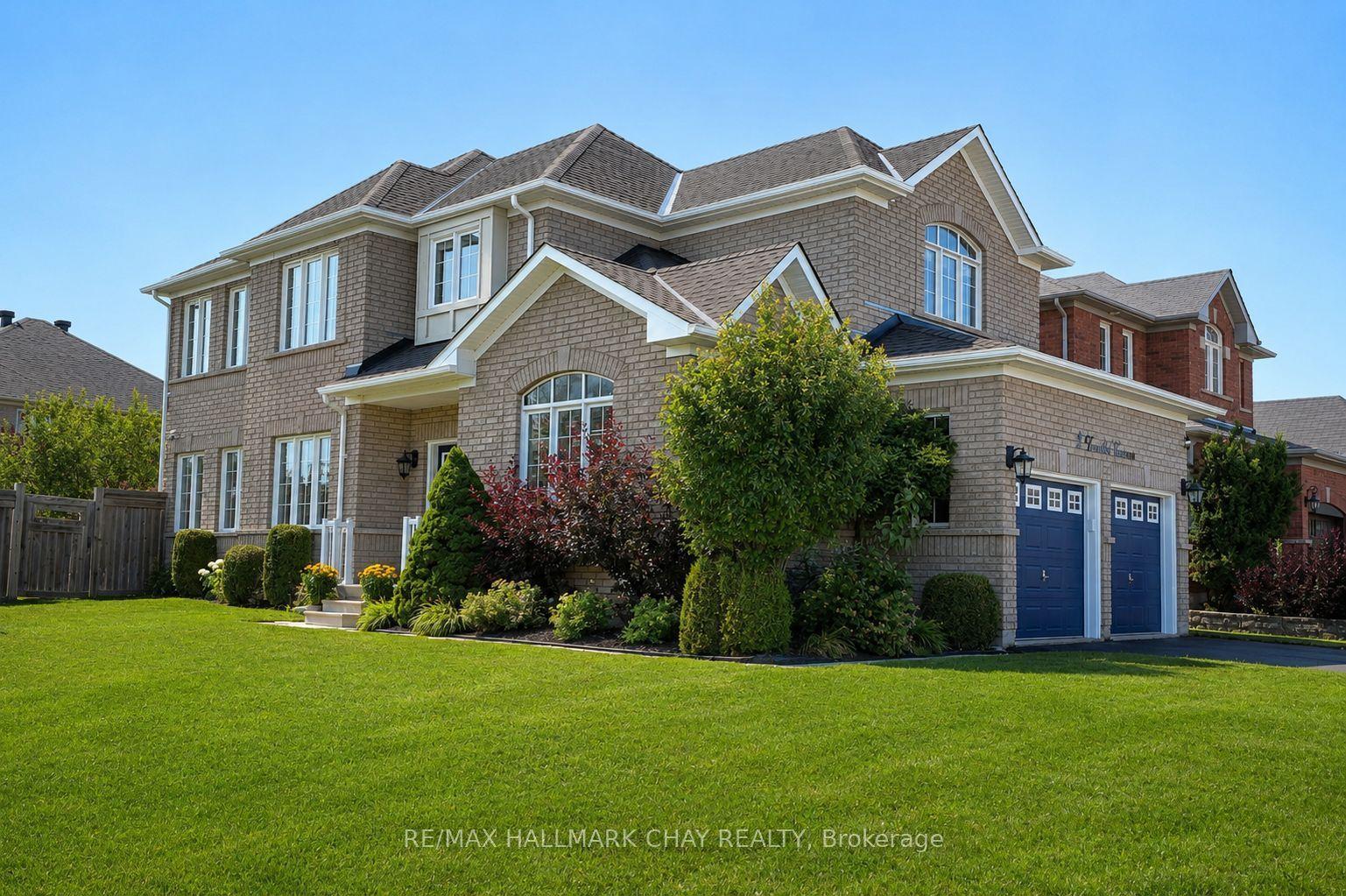 2 Versailles Crescent, Barrie — Detached for sale, photo 1