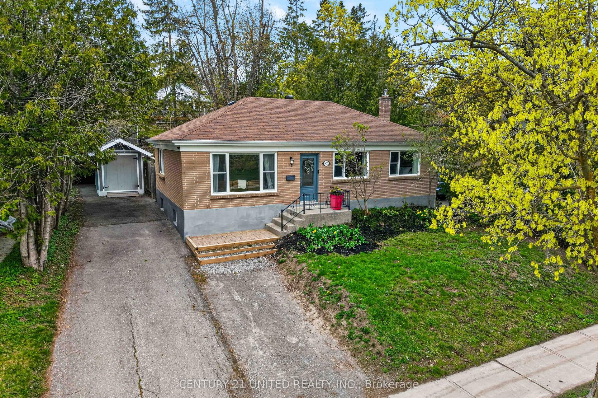 1459 Westbrook Drive — photo 1