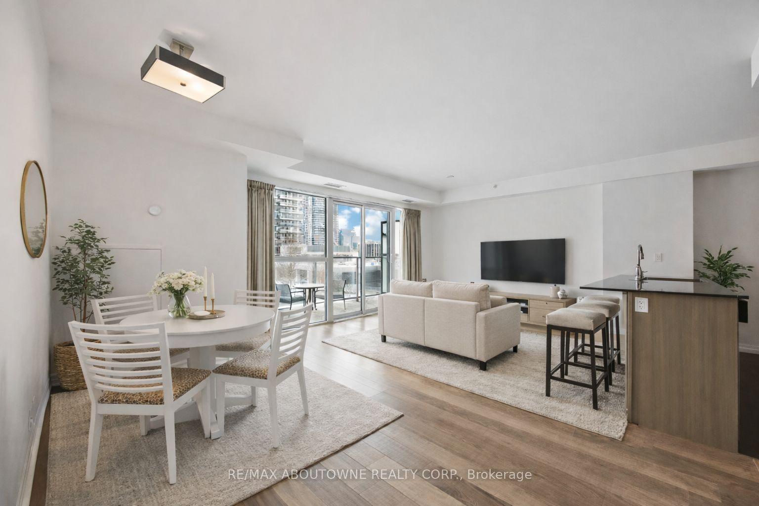 275 Yorkland Road 306 #306 — photo 1