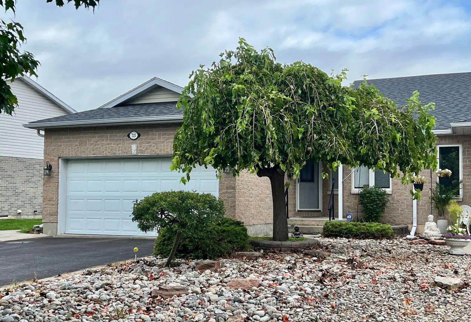 721 Millwood Drive, Kingston — Semi-Detached for sale, photo 1