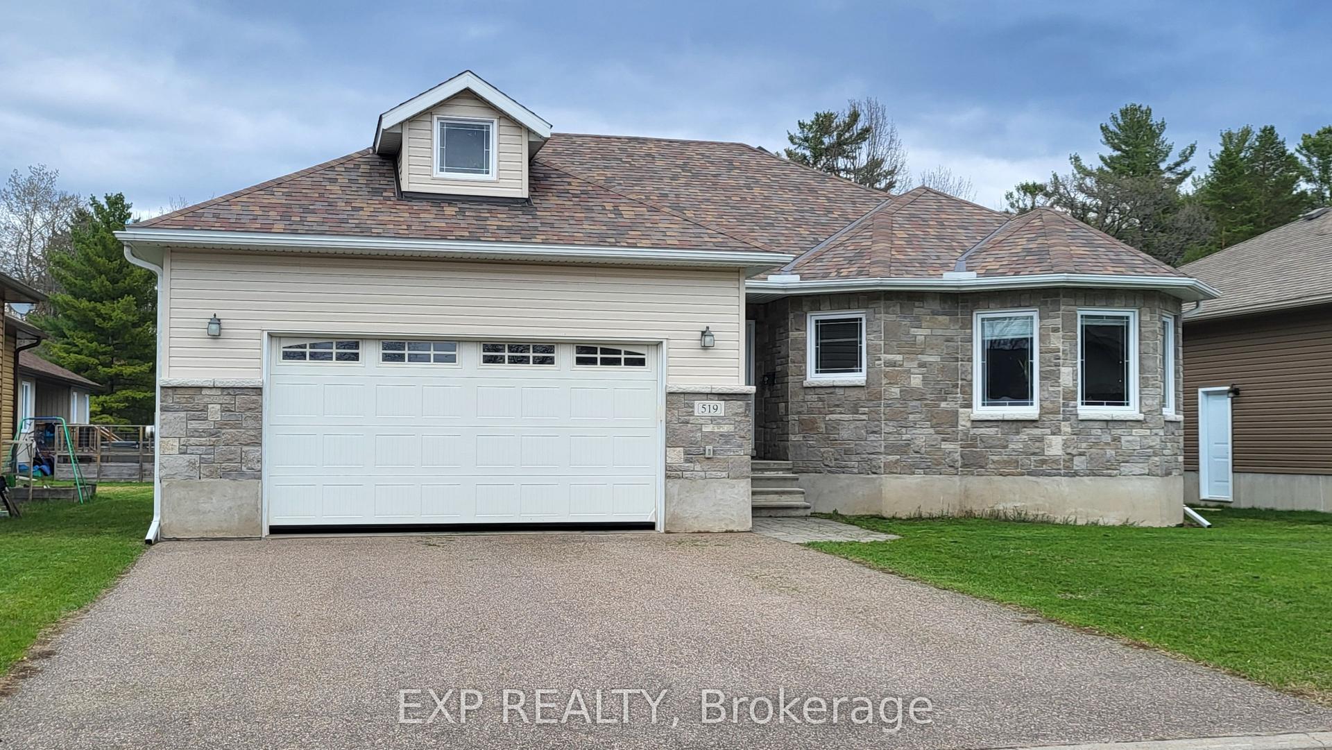 519 Coleraine Drive — photo 1
