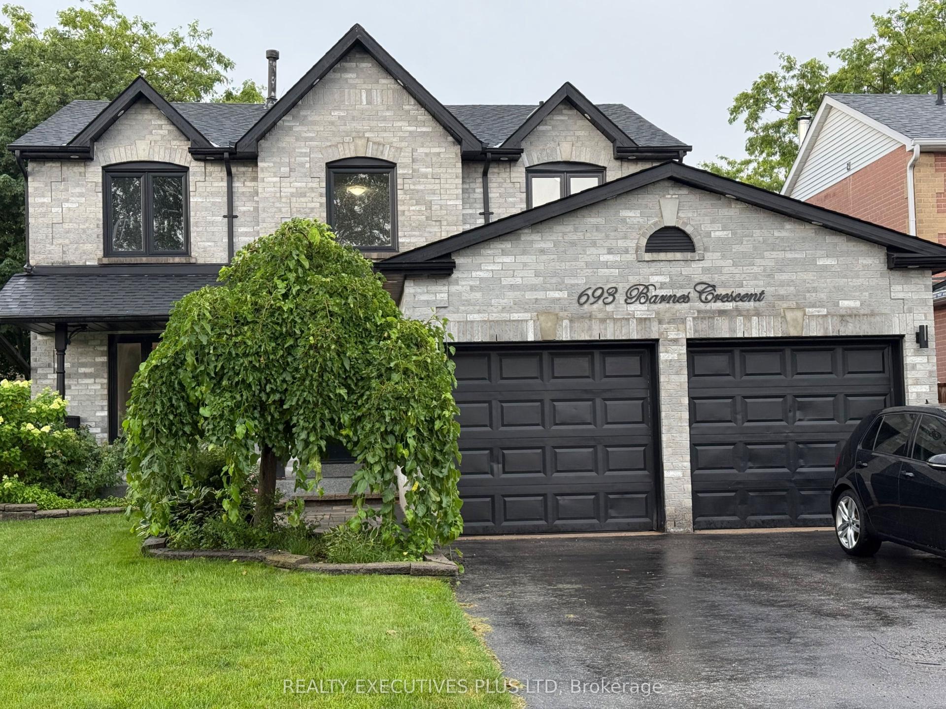 693 Barnes Crescent, Oshawa — Detached for sale, photo 1