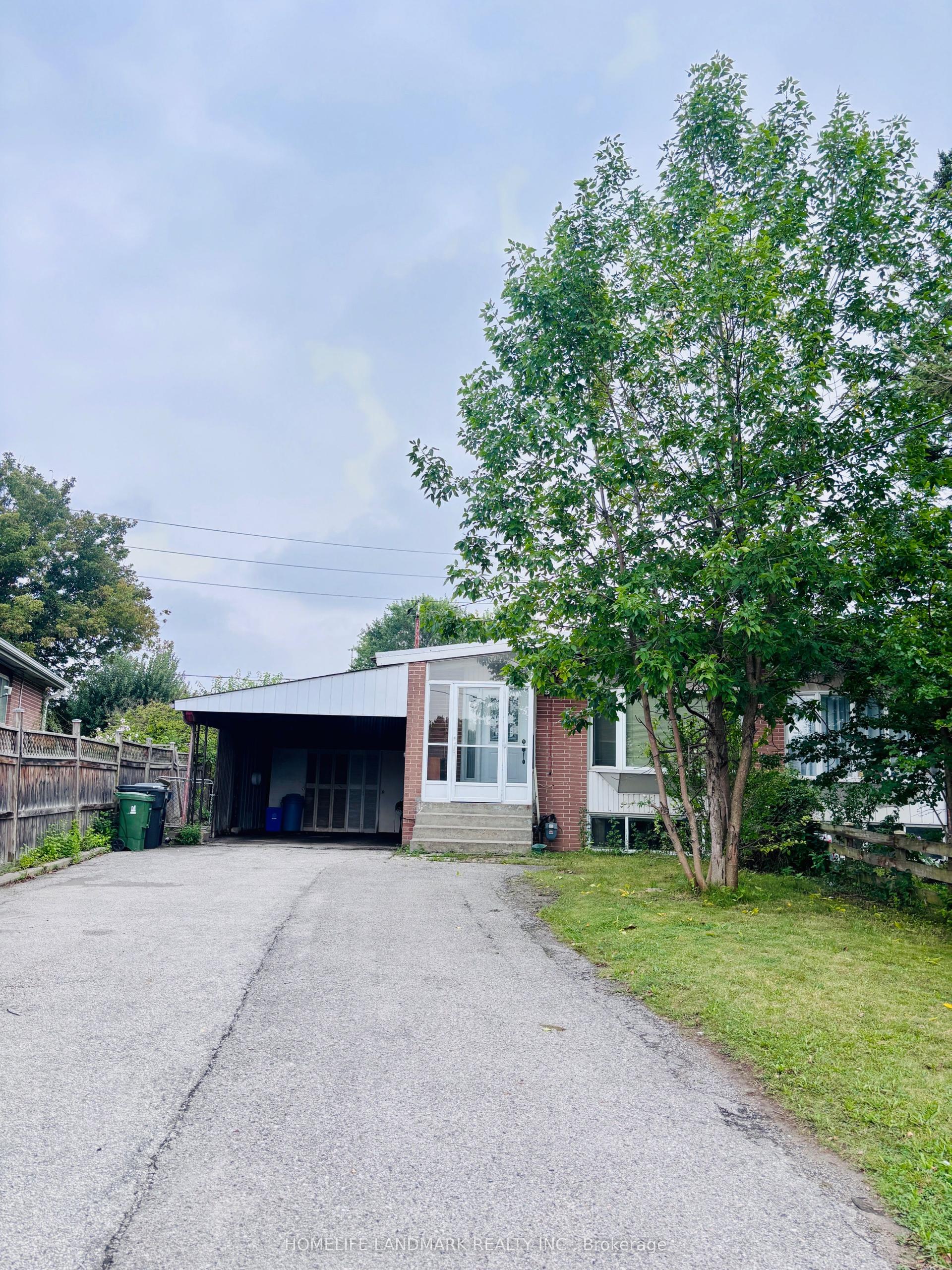 97 Tourmaline Drive, Toronto — Semi-Detached for lease, photo 1