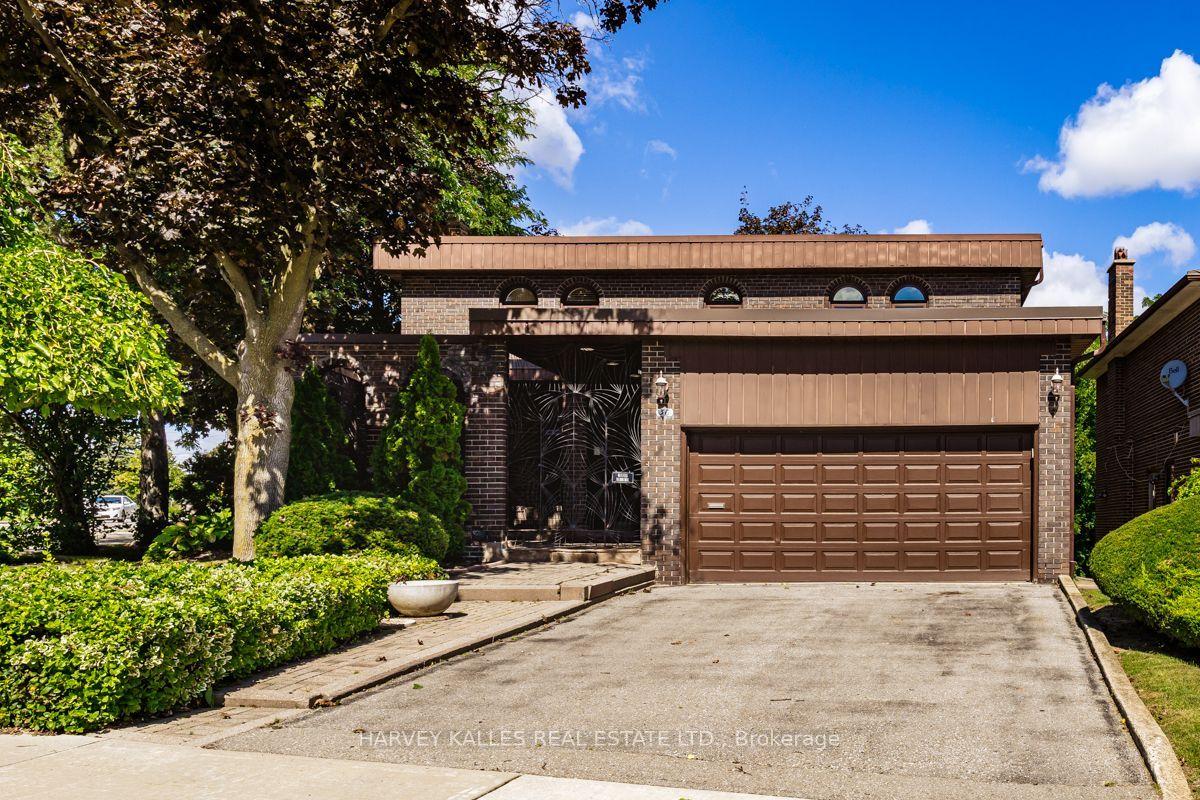 30 Coreydale Court, Toronto — Detached for sale, photo 1
