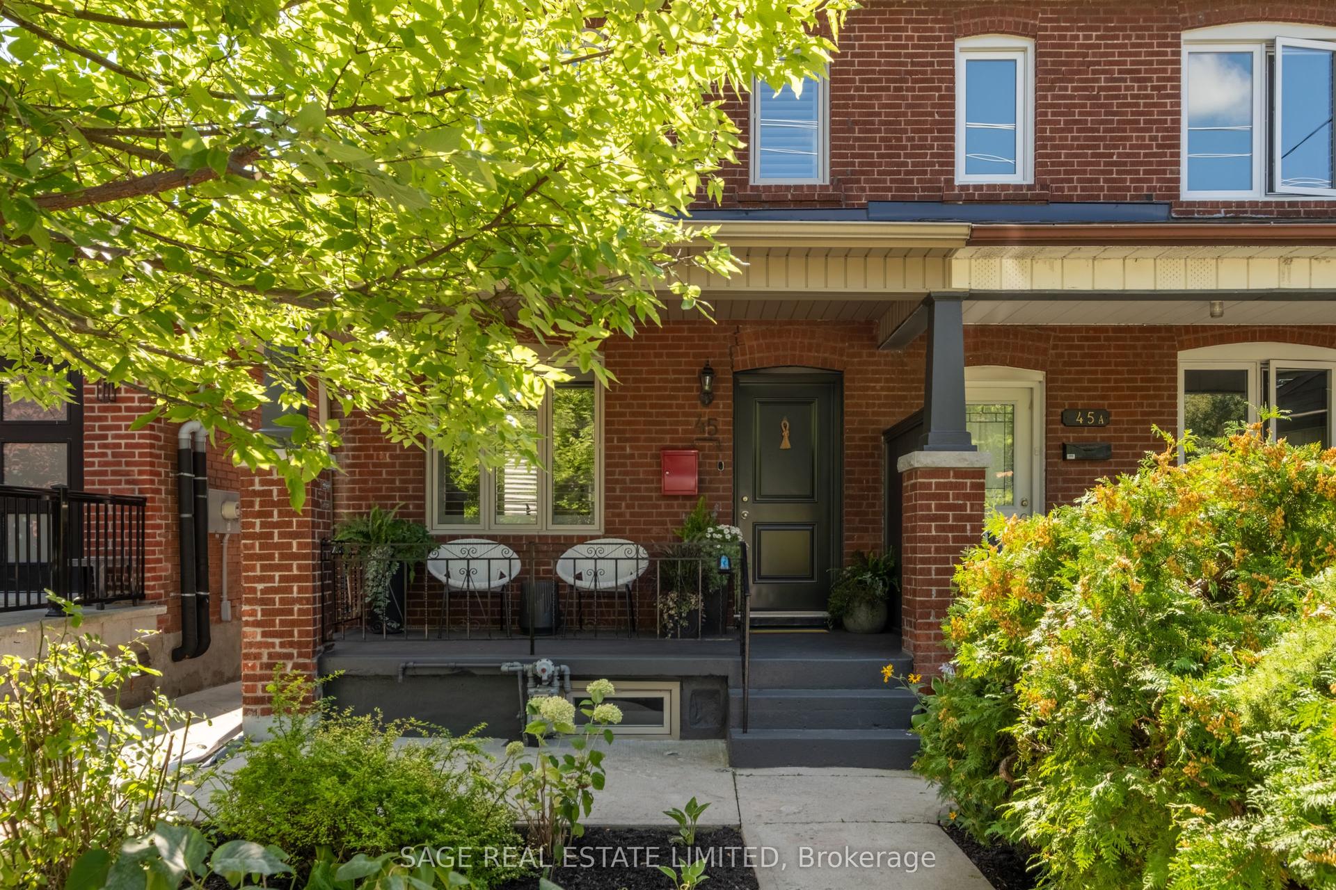 45 Auburn Avenue, Toronto — Semi-Detached for sale, photo 1