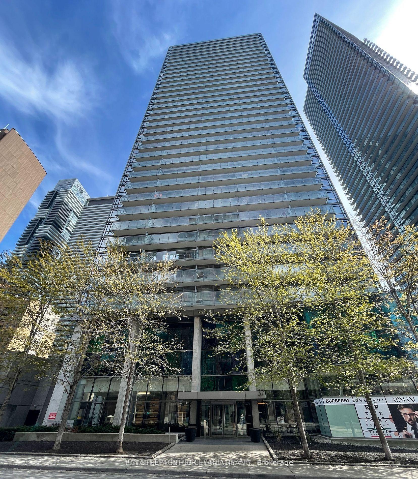37 Grosvenor Street 1110 #1110 — photo 1