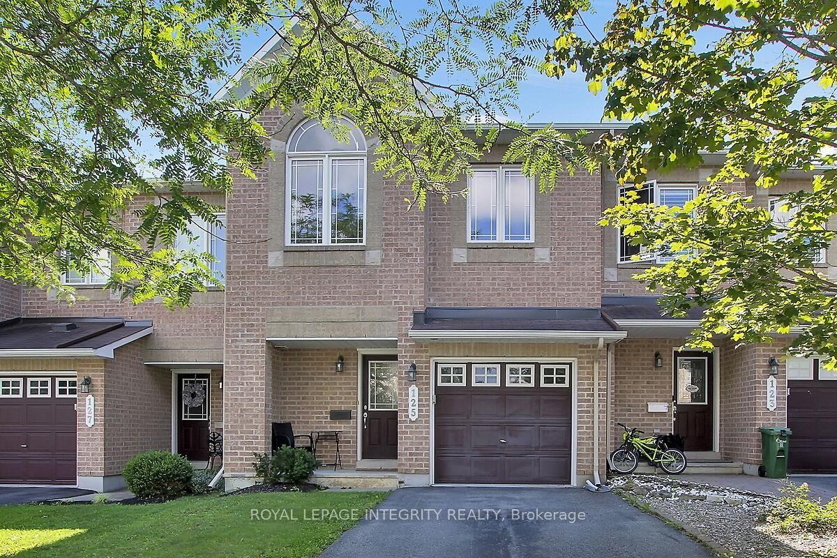 125 Woodmill Terrace W, Kanata — Townhouse for sale, photo 1