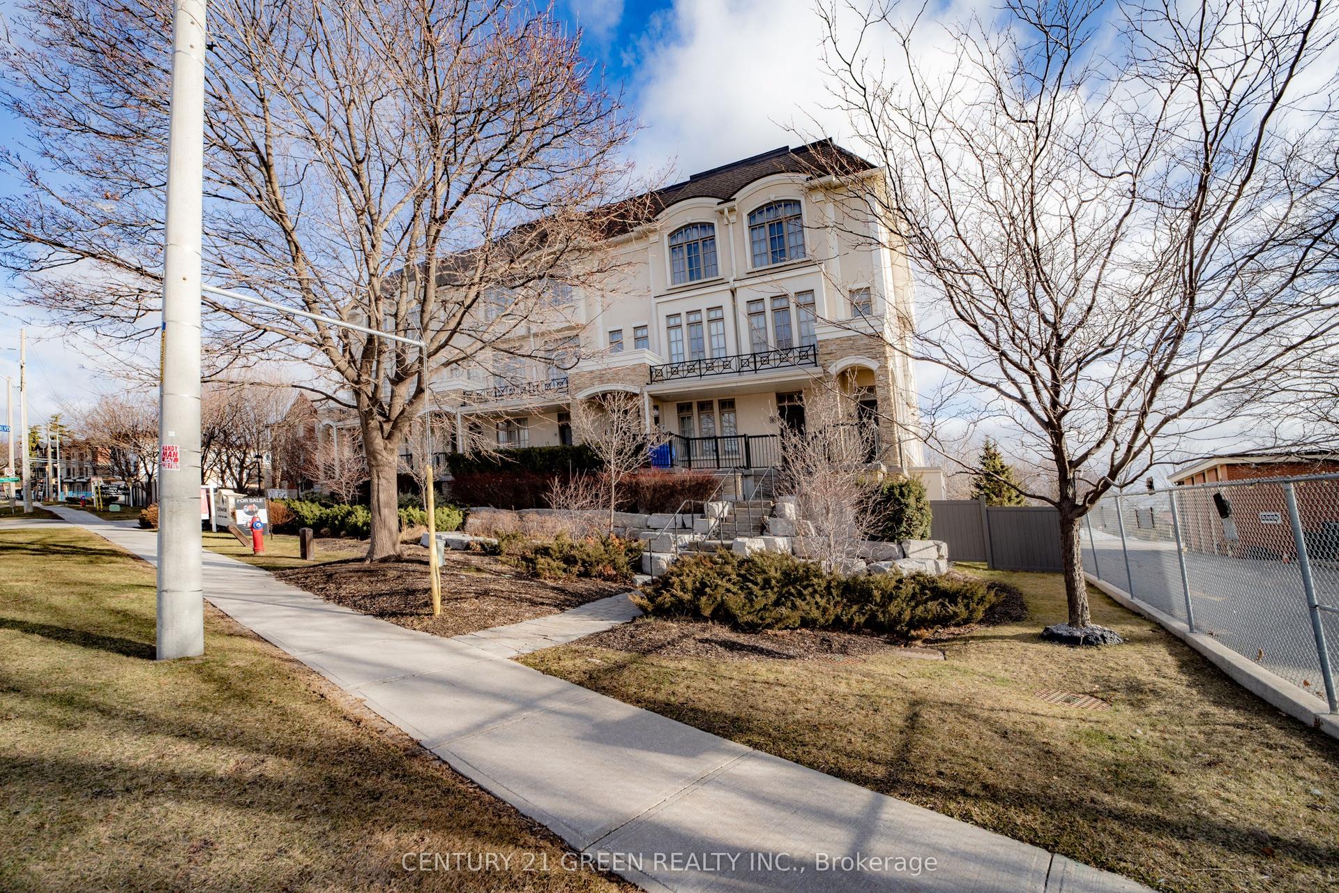 3071 Cawthra Road 5 #5, Mississauga — Condo Town for sale, photo 1