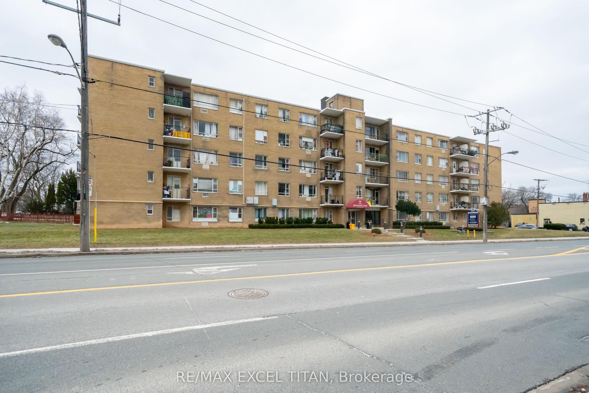 2895 Bathurst Street 108 #108 — photo 1