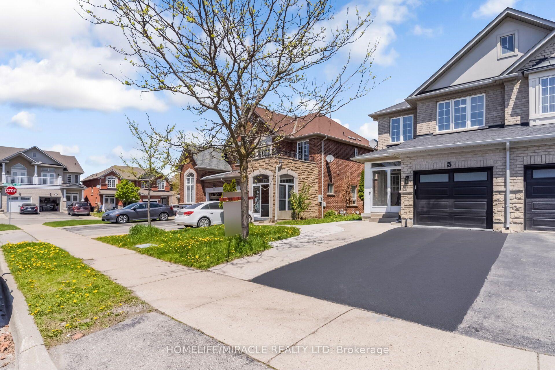 5 Cherryplum Way — photo 1