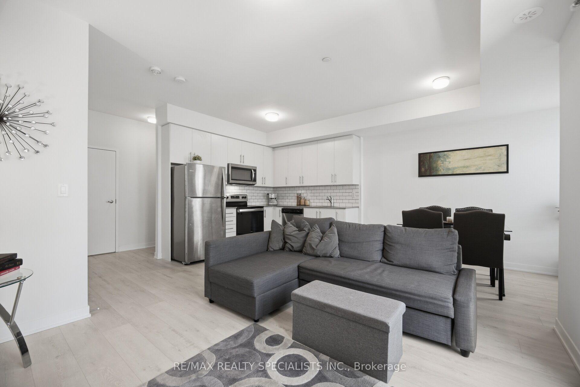 3405 Ridgeway Drive 21 #21, Mississauga — Condo Town for sale, photo 1