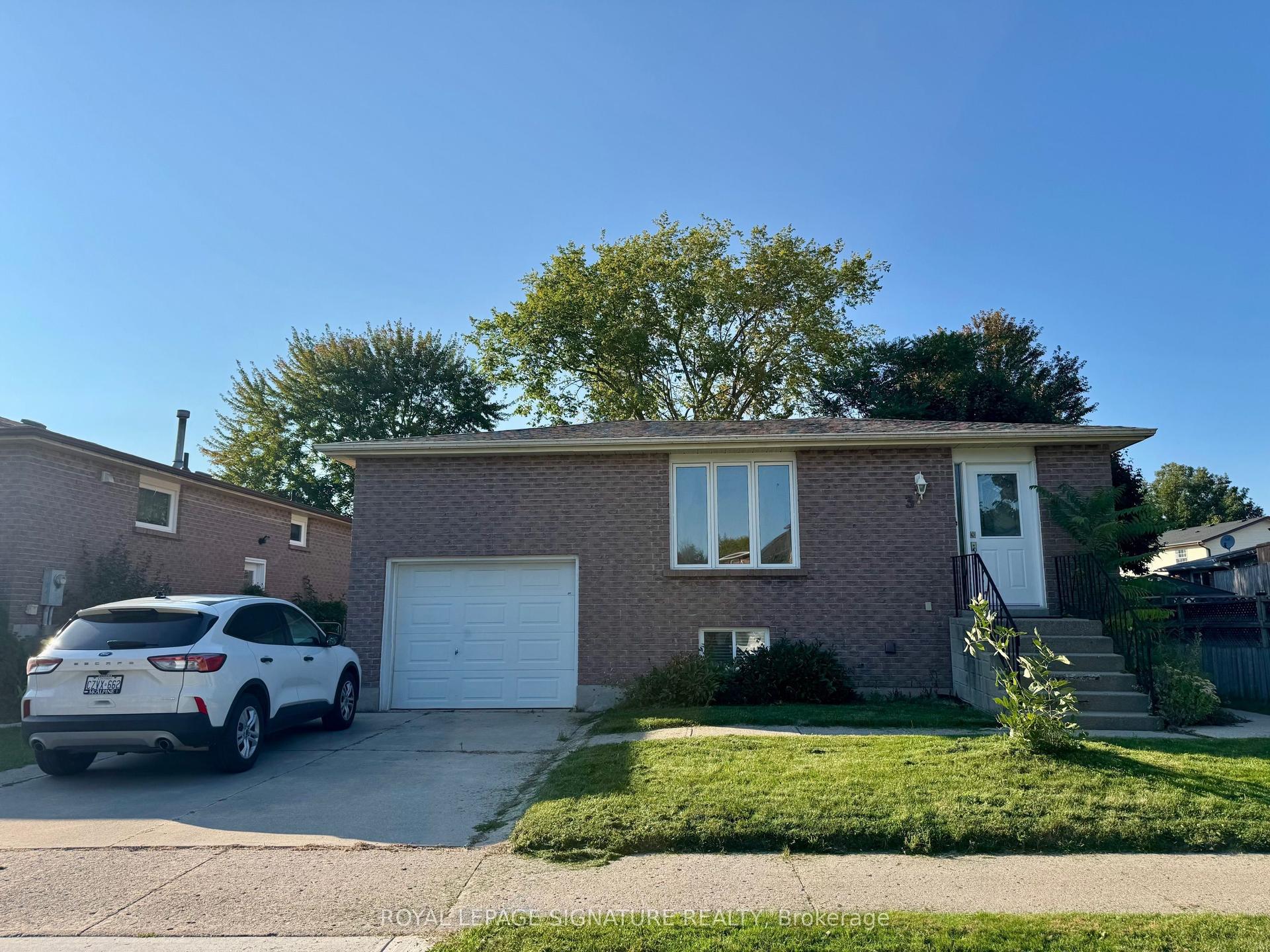 37 Ondrey Street, Bradford West Gwillimbury — Detached for lease, photo 1