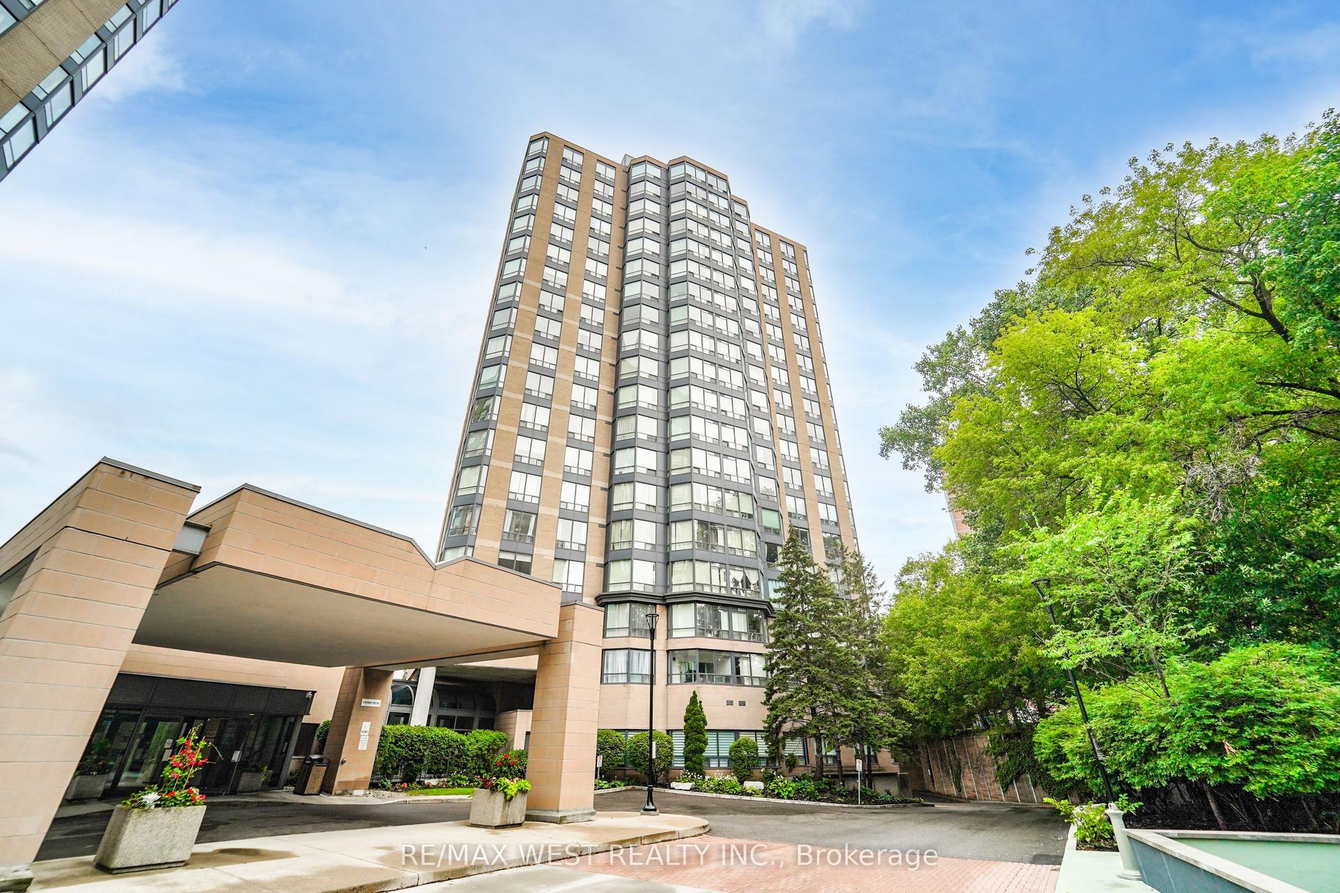 3 Hickory Tree Road 907 #907, Toronto — Condo for sale, photo 1