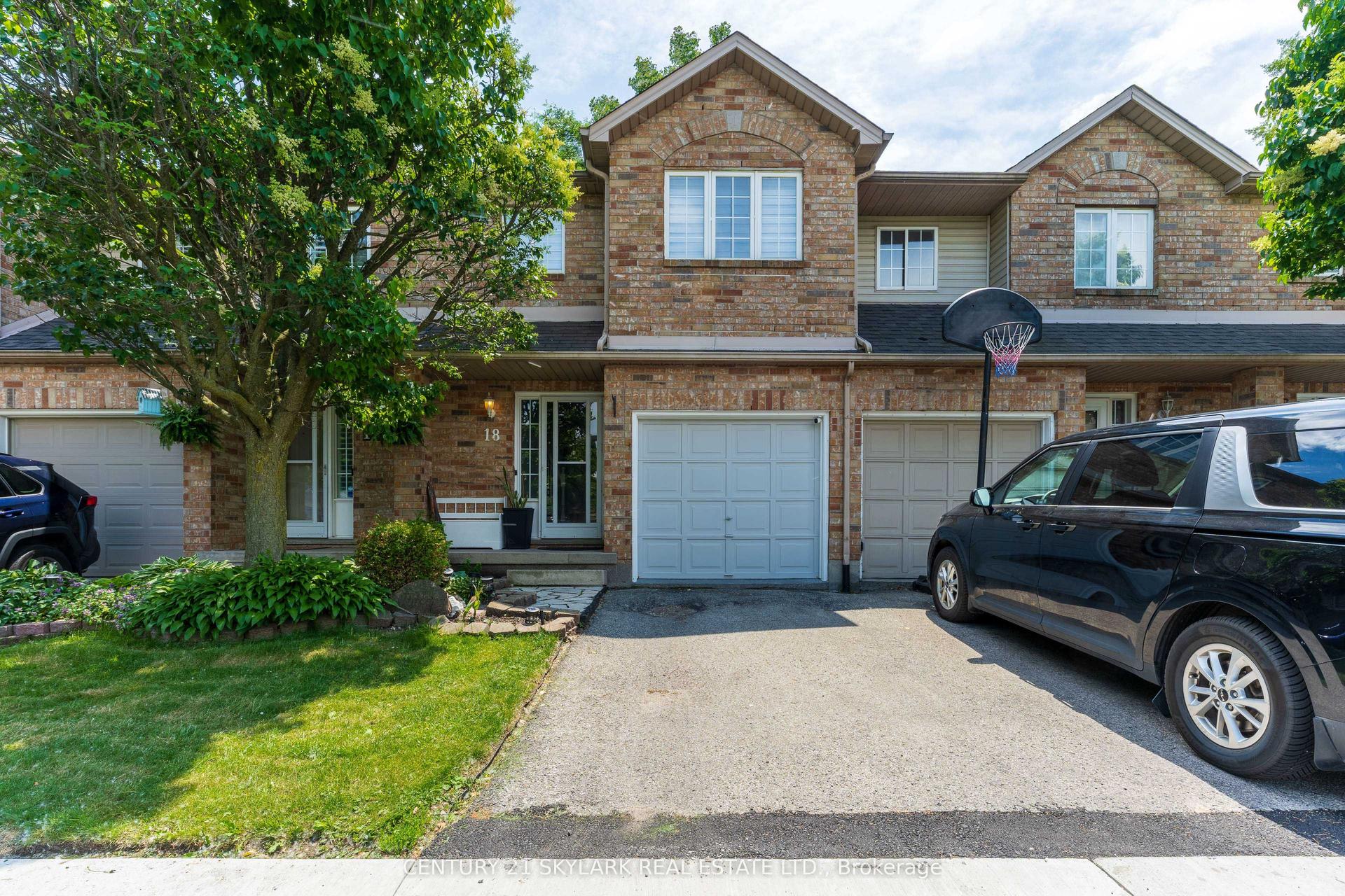 10 Cadham Boulevard — photo 1