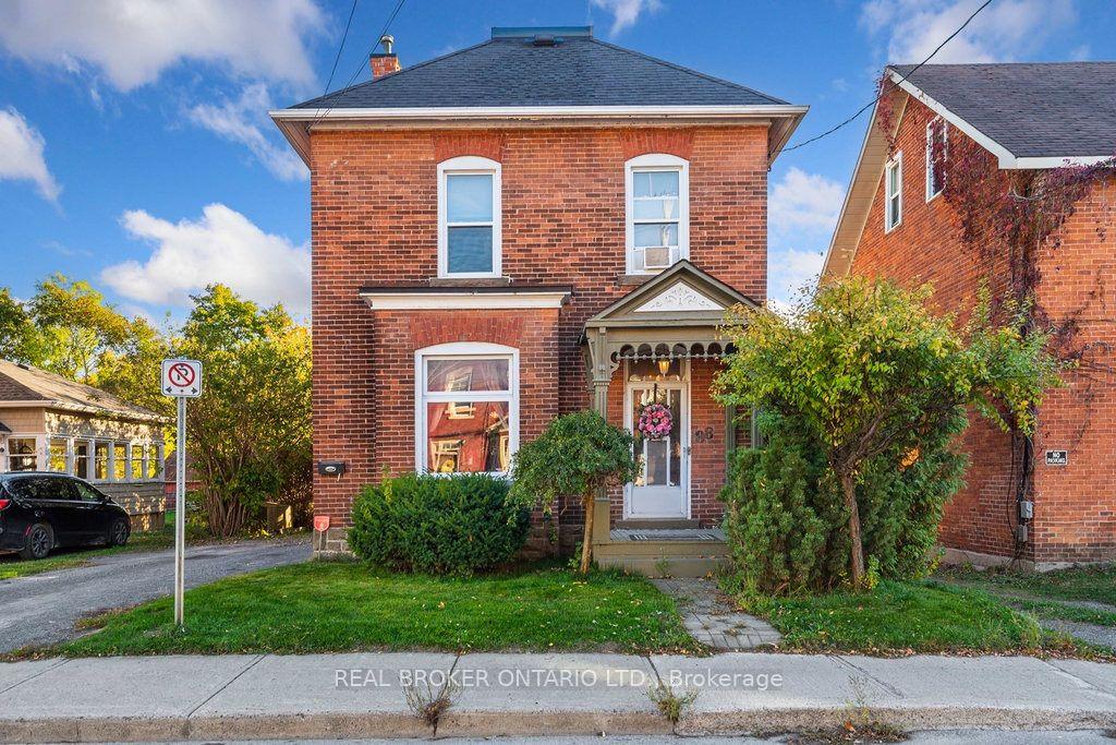 88 Moore Street, Carleton Place — Detached for lease, photo 1