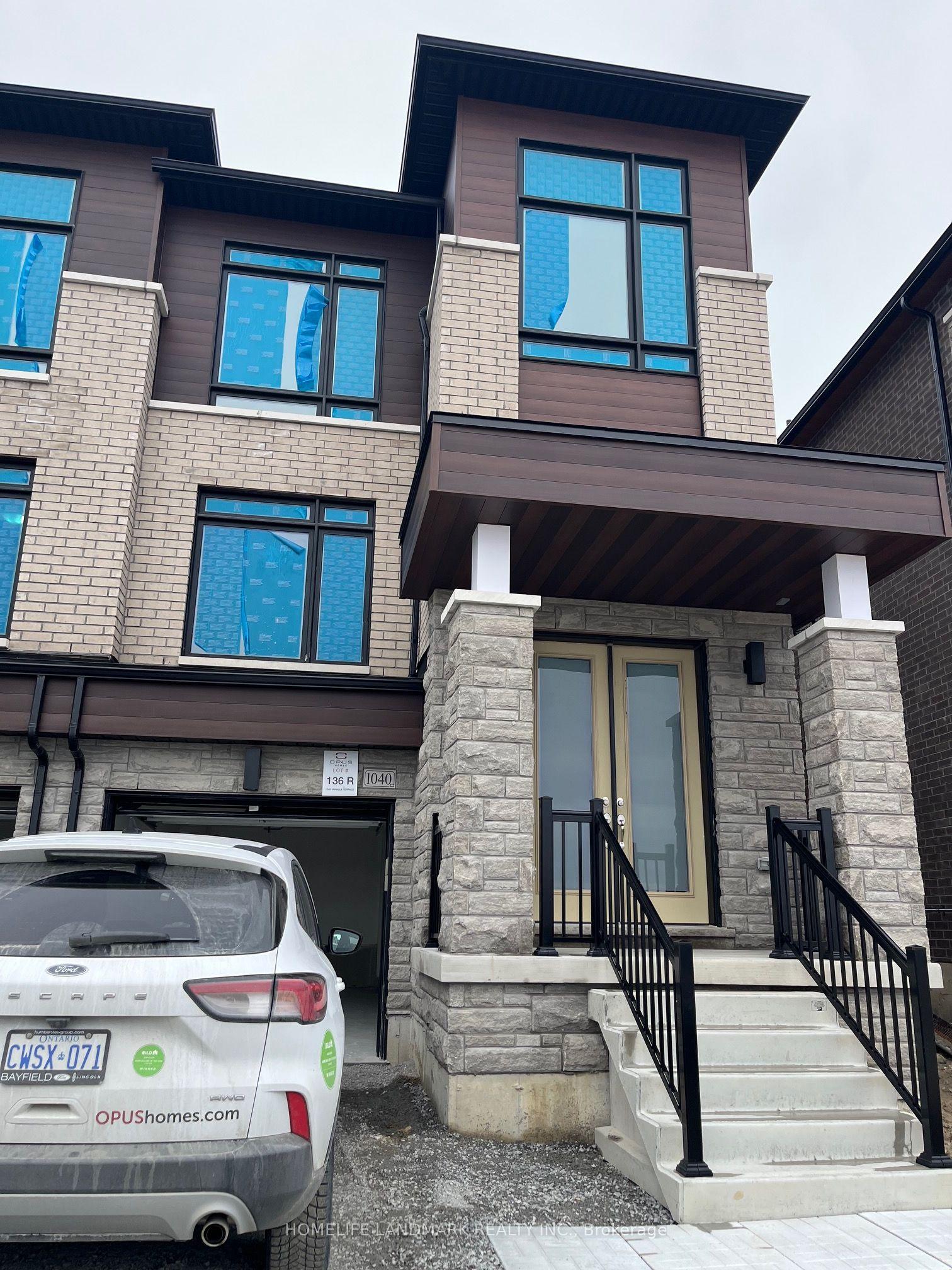1040 Valhalla Terrace, Pickering — Semi-Detached for lease, photo 1