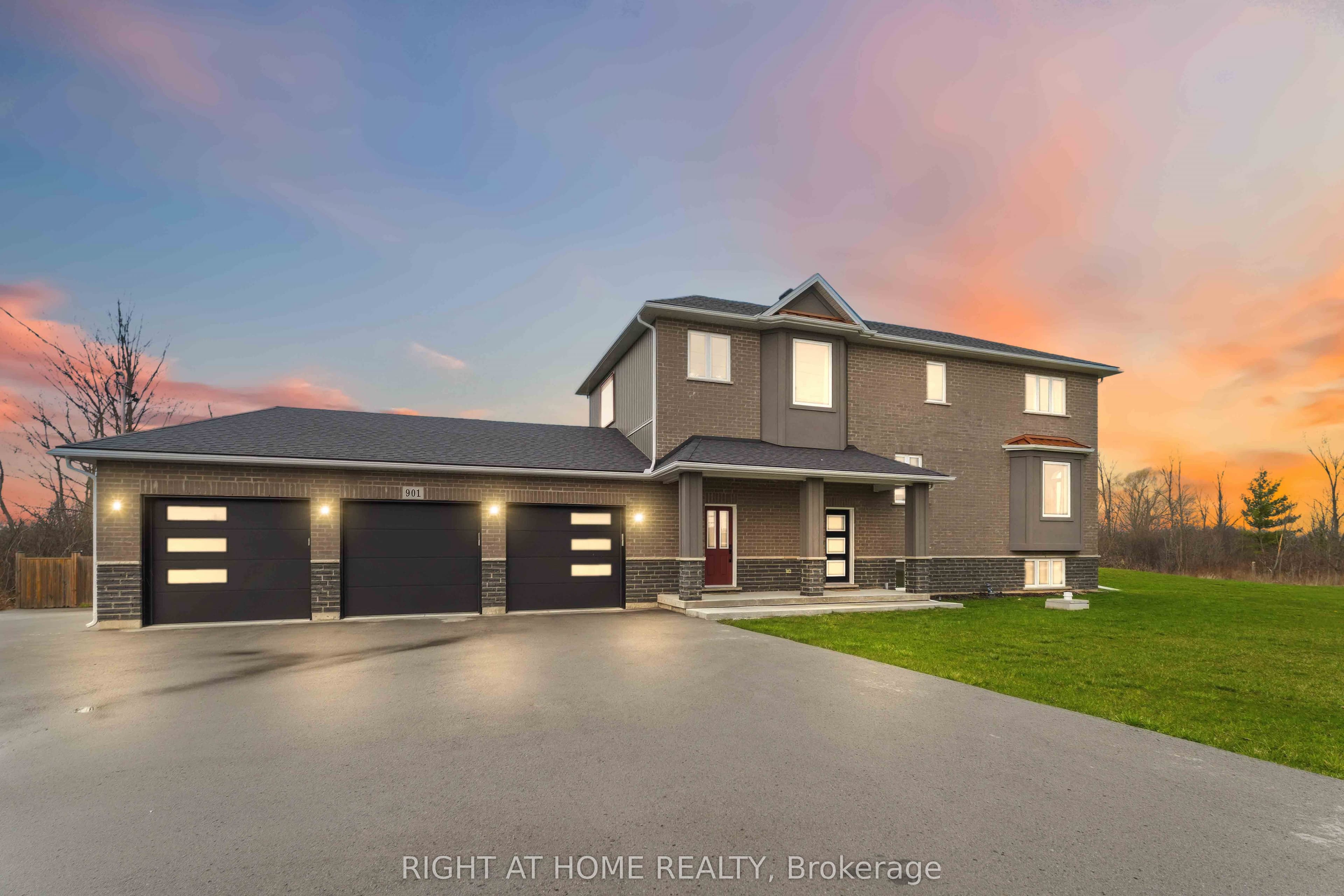 901 Gorham Road — photo 1