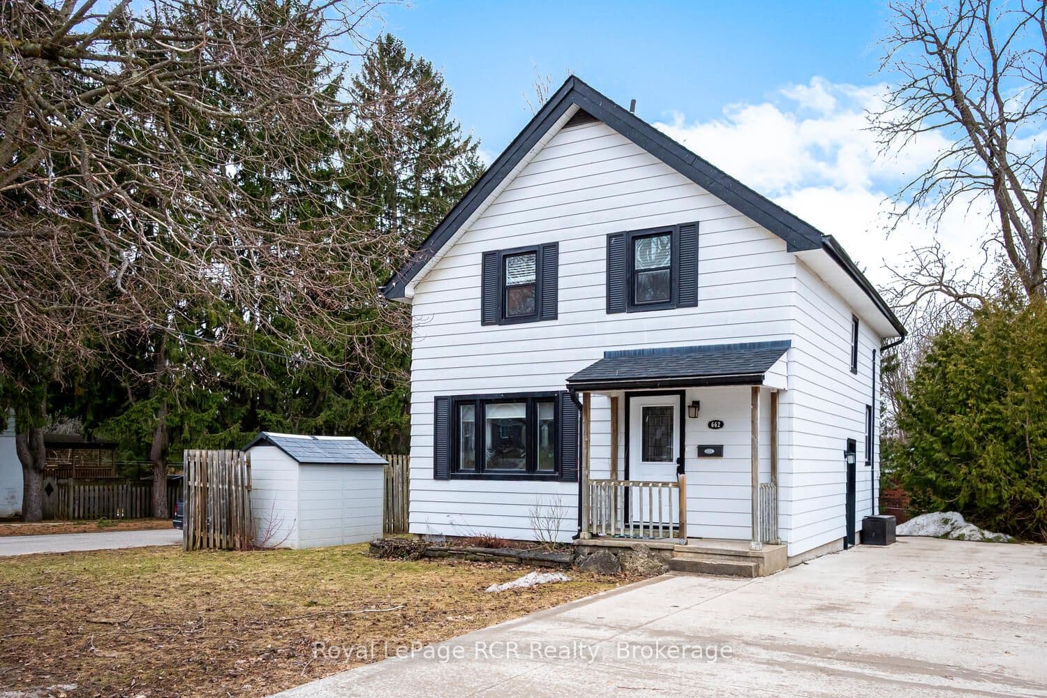 662 7th Avenue E — photo 1