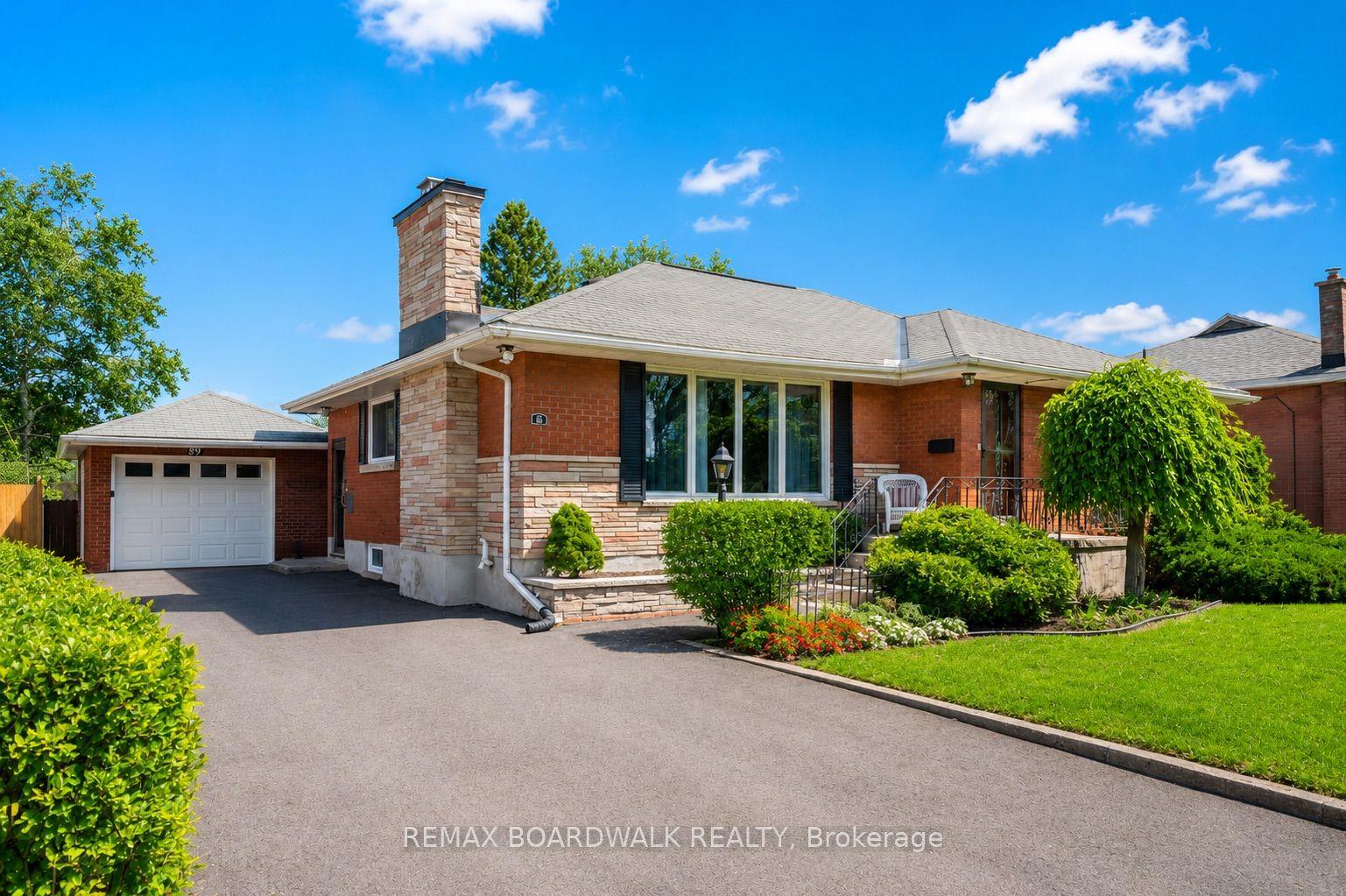 89 Stewart Boulevard — photo 1