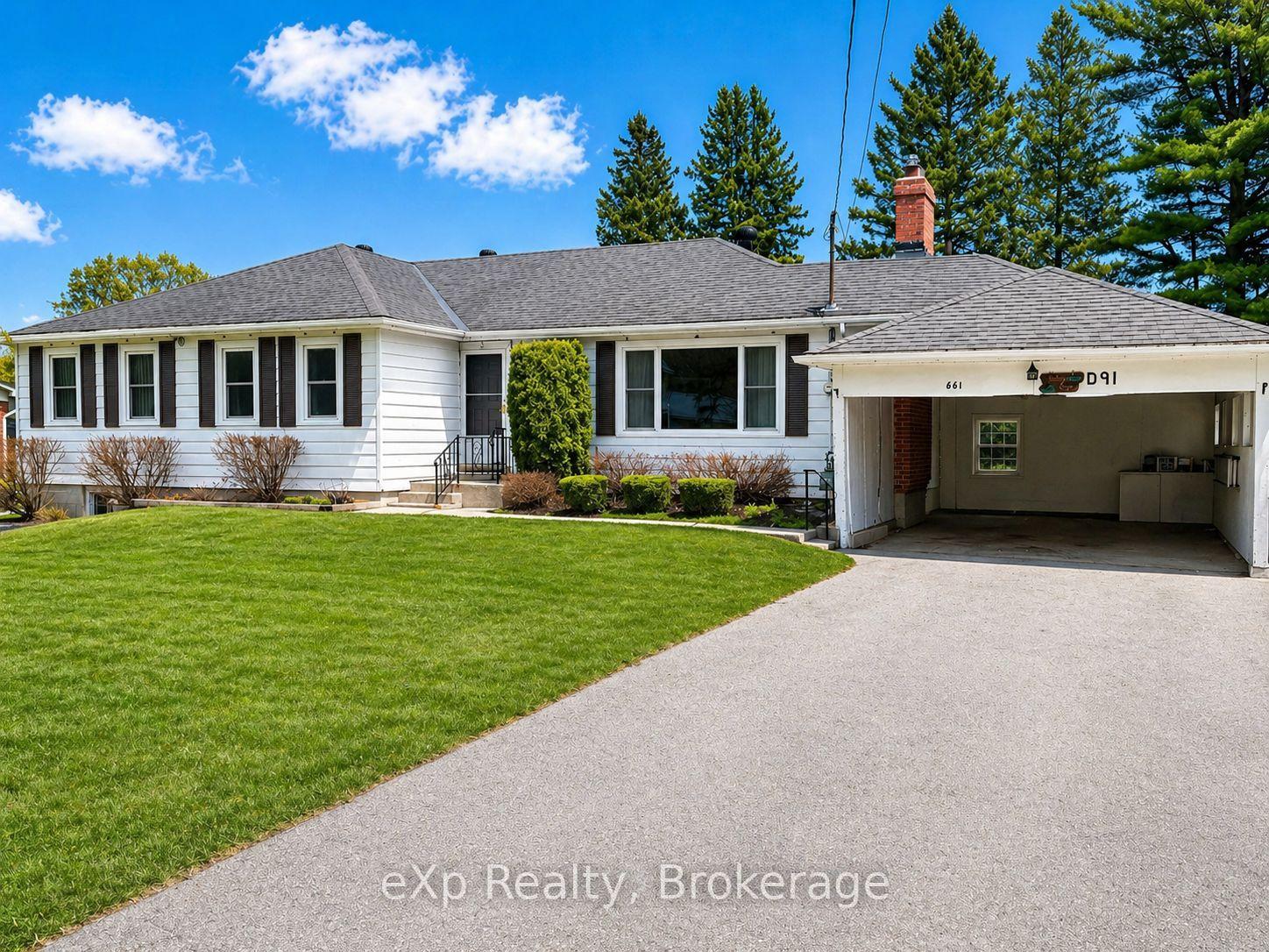 661 2nd Avenue SE — photo 1