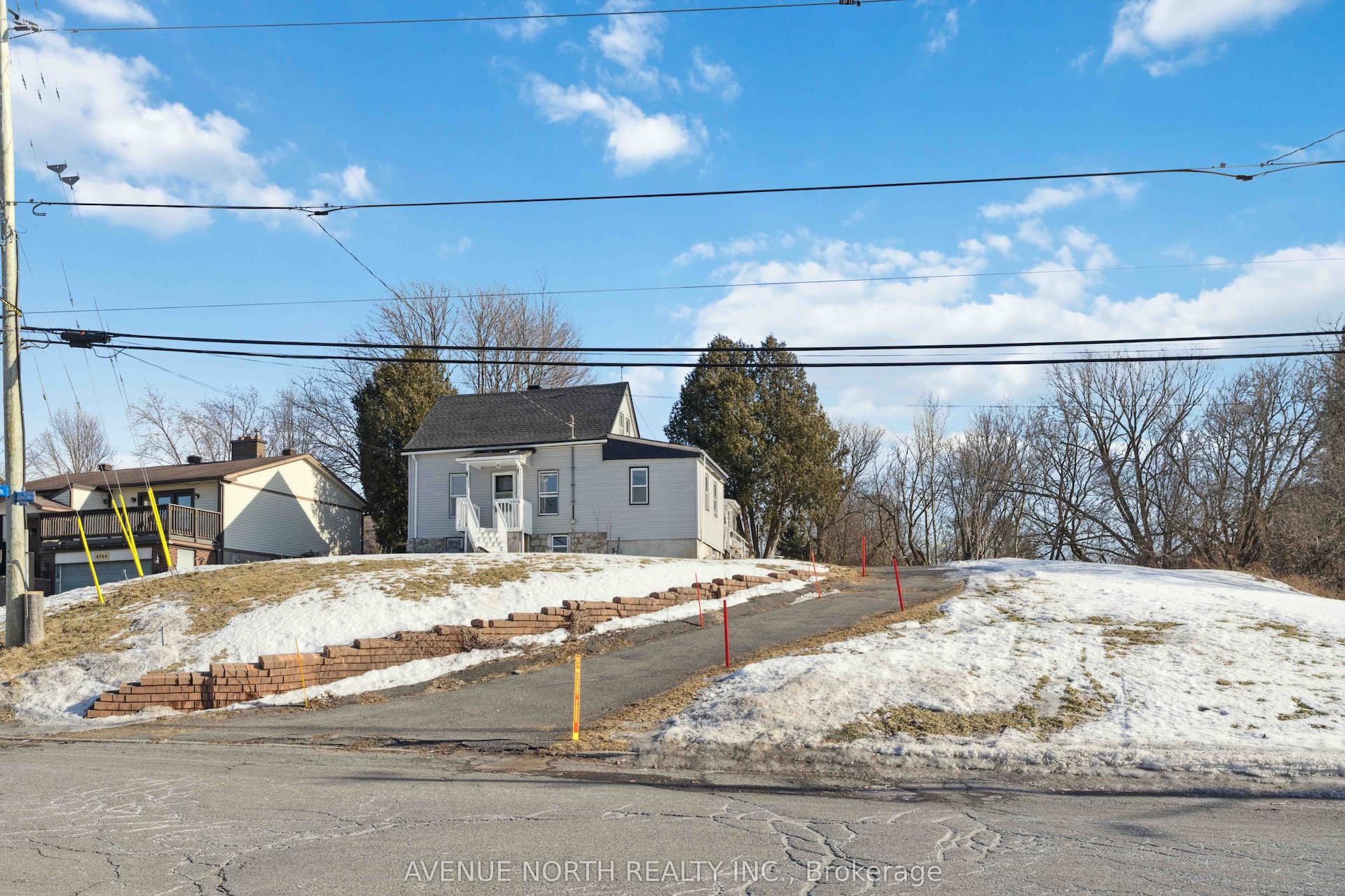 6958 Notre Dame Street — photo 1