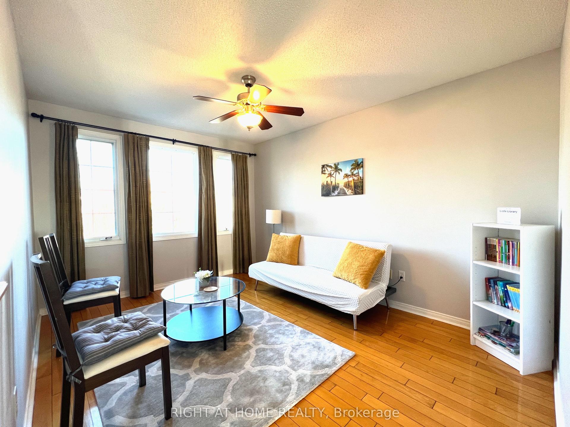 590 Arbour Crescent — photo 1