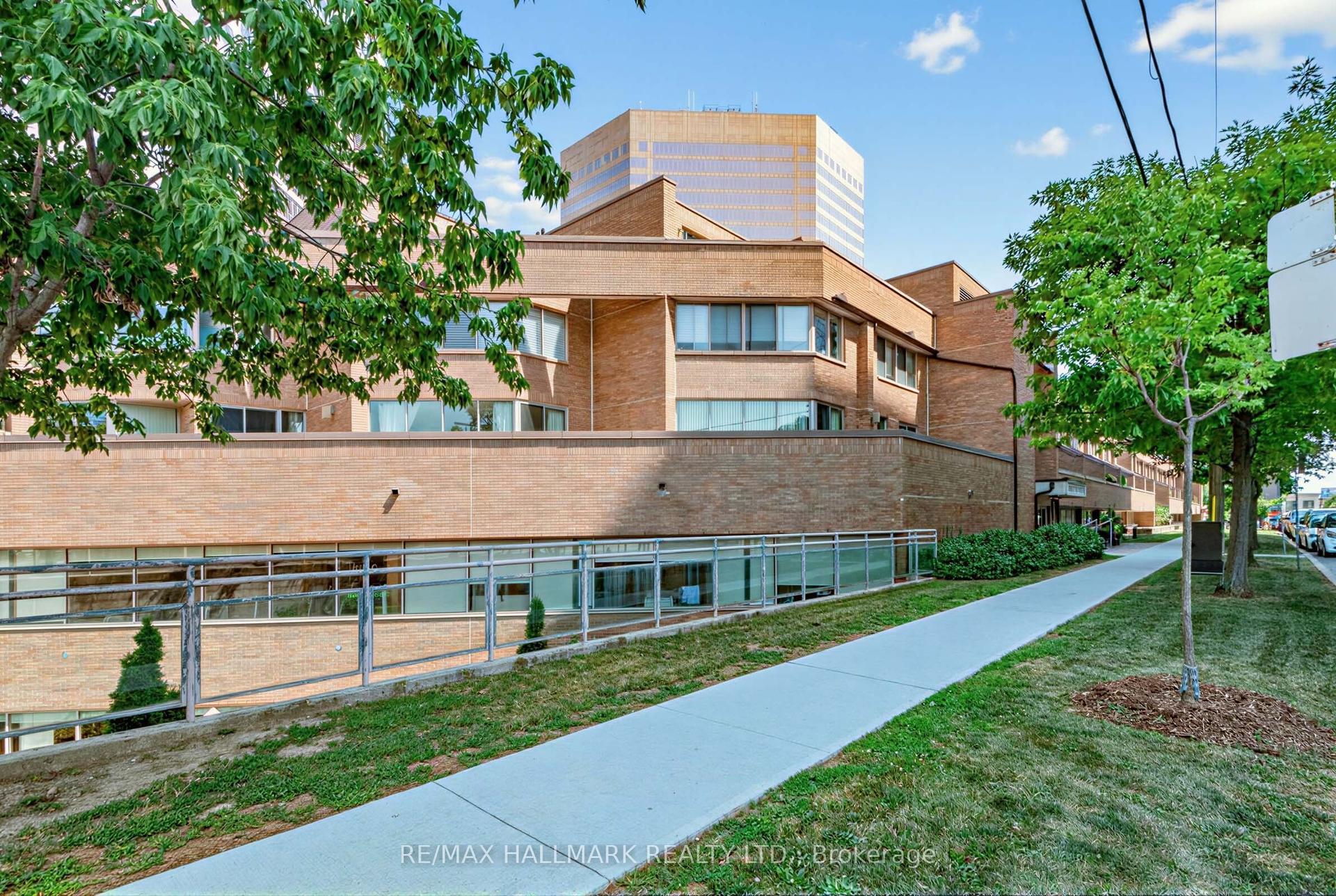 3 Duplex Avenue 102 #102, Toronto — Condo for sale, photo 1