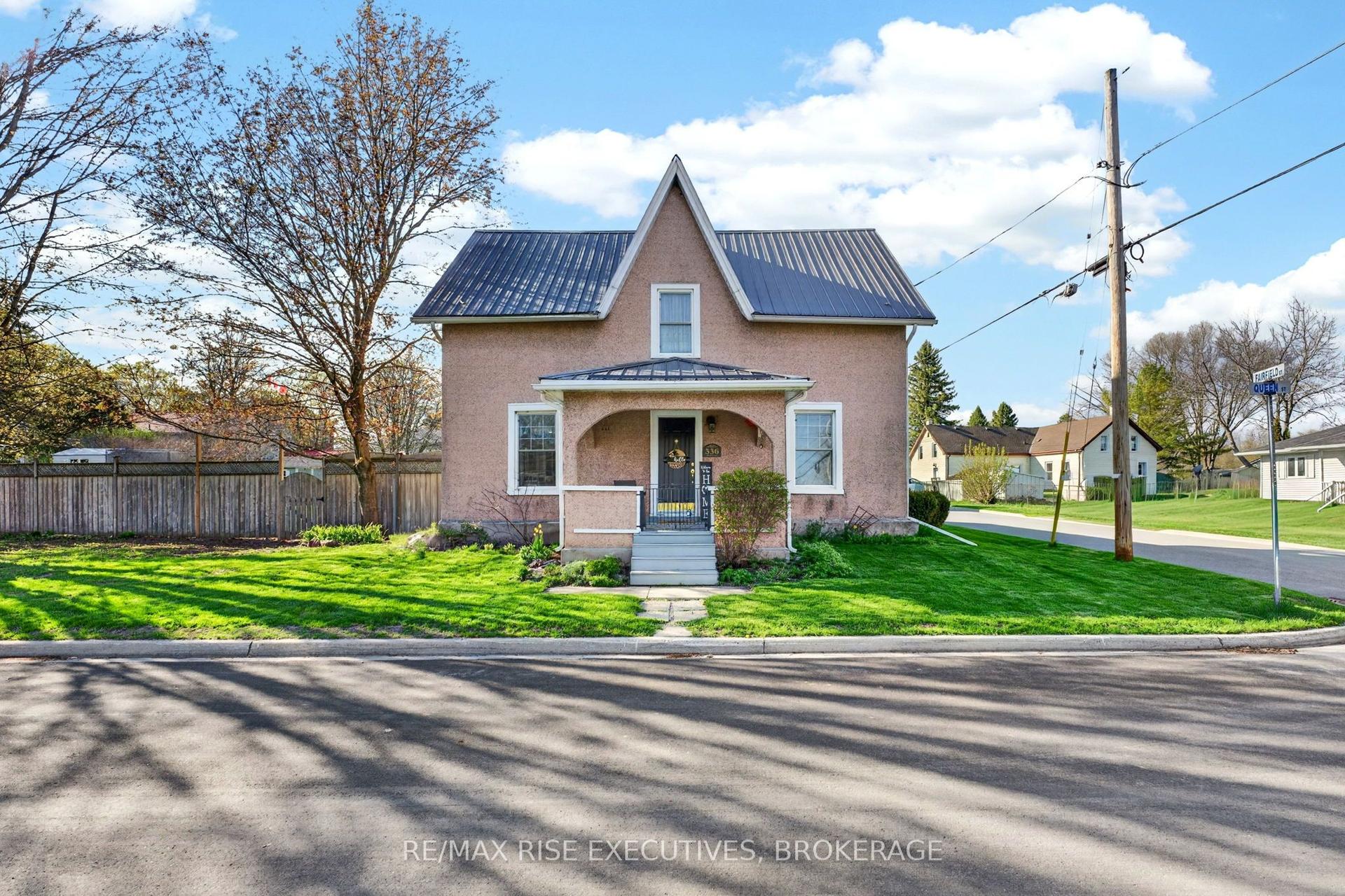 336 Queen Street — photo 1
