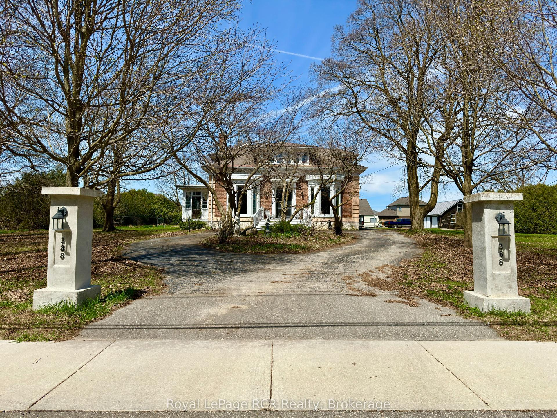 388 Durham Road E — photo 1