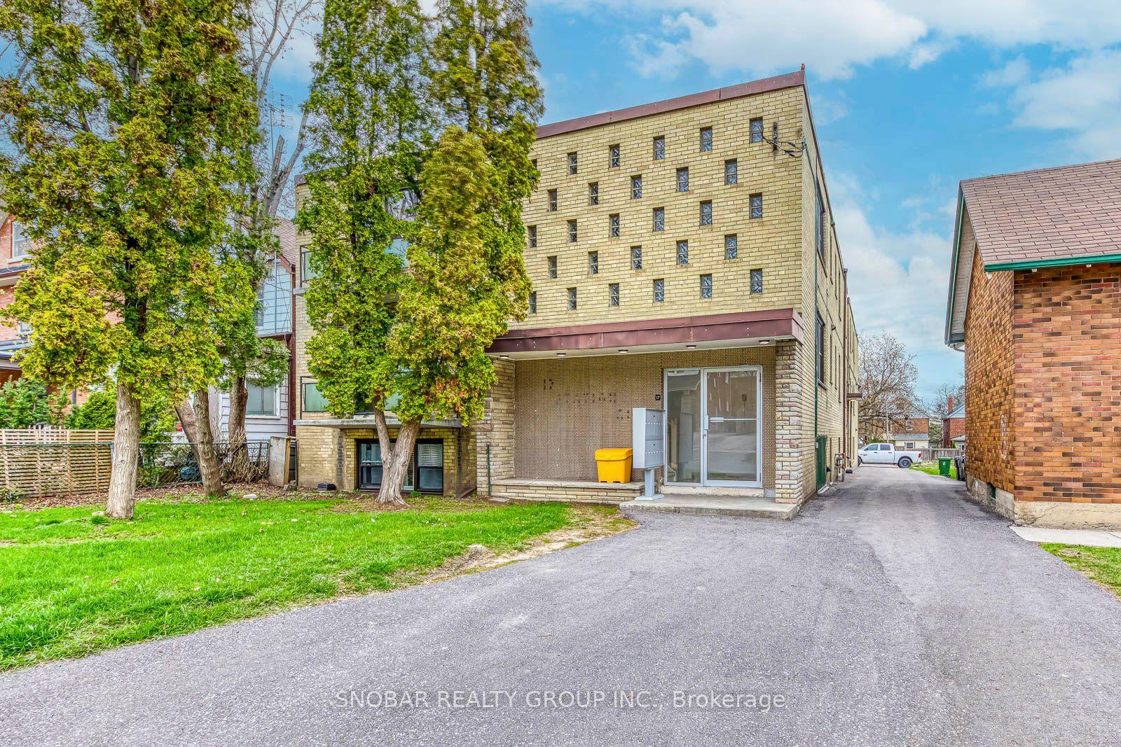 17 Station Road #14 ##14, Toronto — Multiplex for lease, photo 1