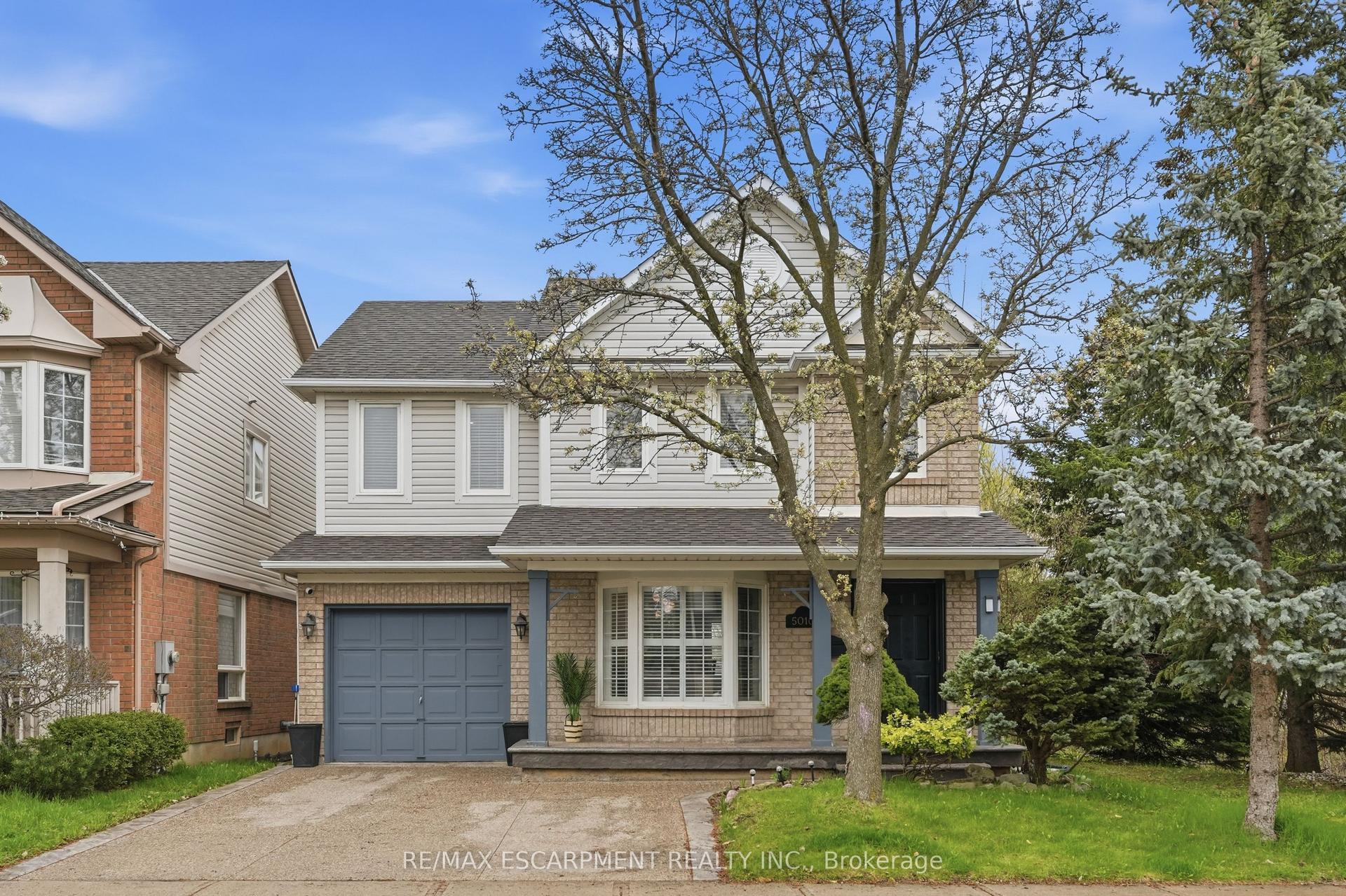 5010 Bunton Crescent, Burlington — Detached for sale, photo 1