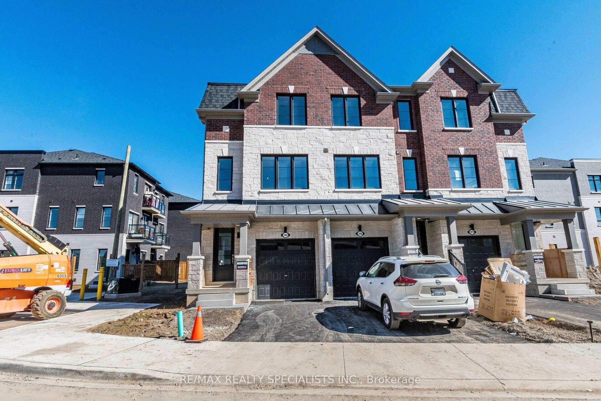 5966 Saigon Street, Mississauga — Townhouse for lease, photo 1