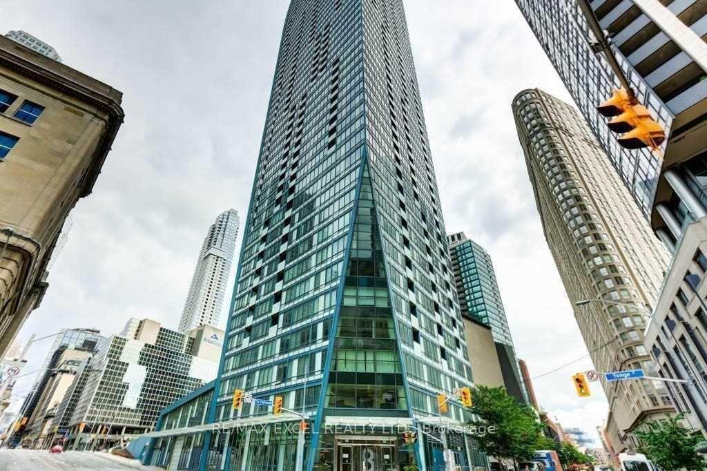 8 The Esplanade 1812 #1812, Toronto — Condo for lease, photo 1