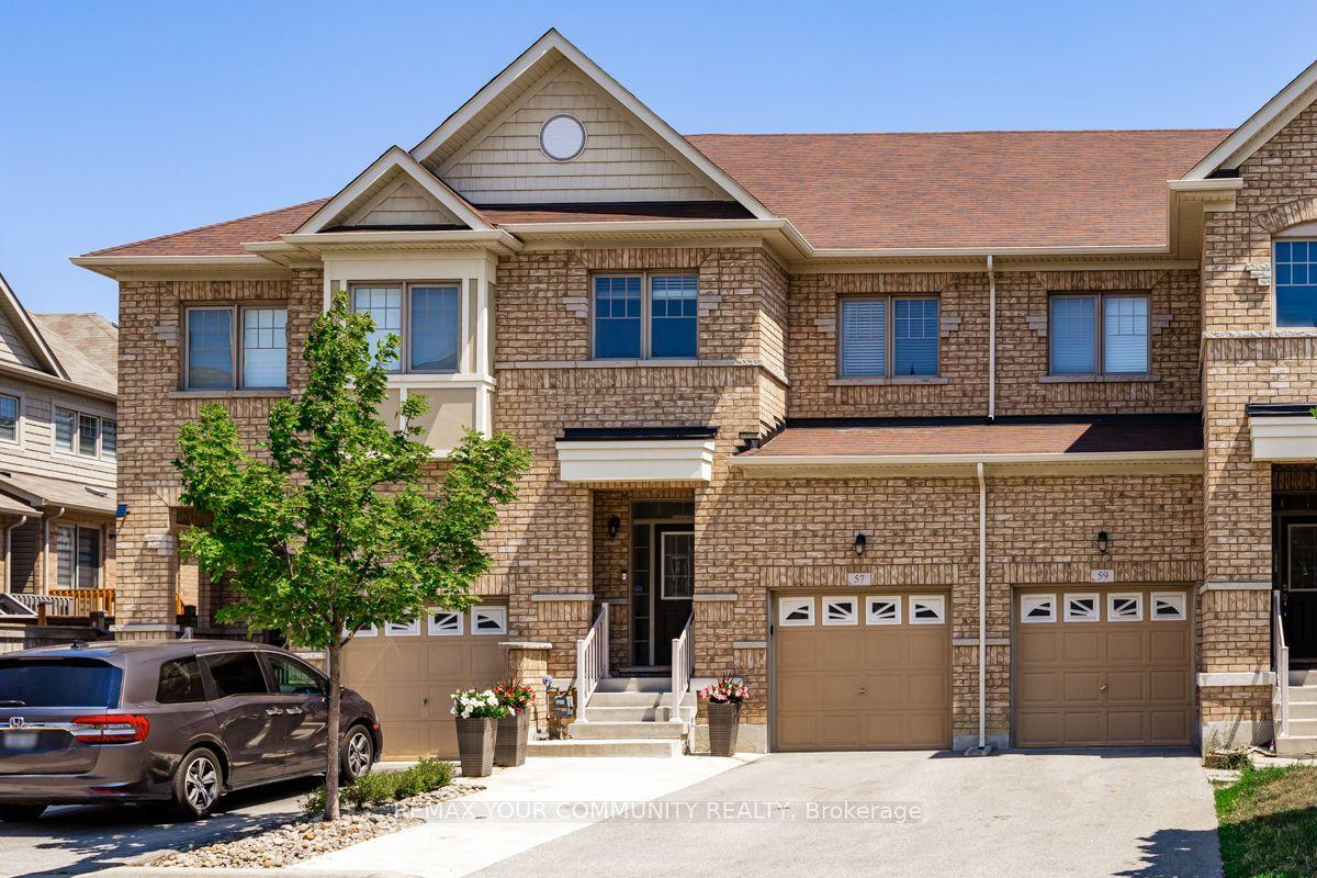 57 Davenfield Circle, Brampton — Townhouse for sale, photo 1