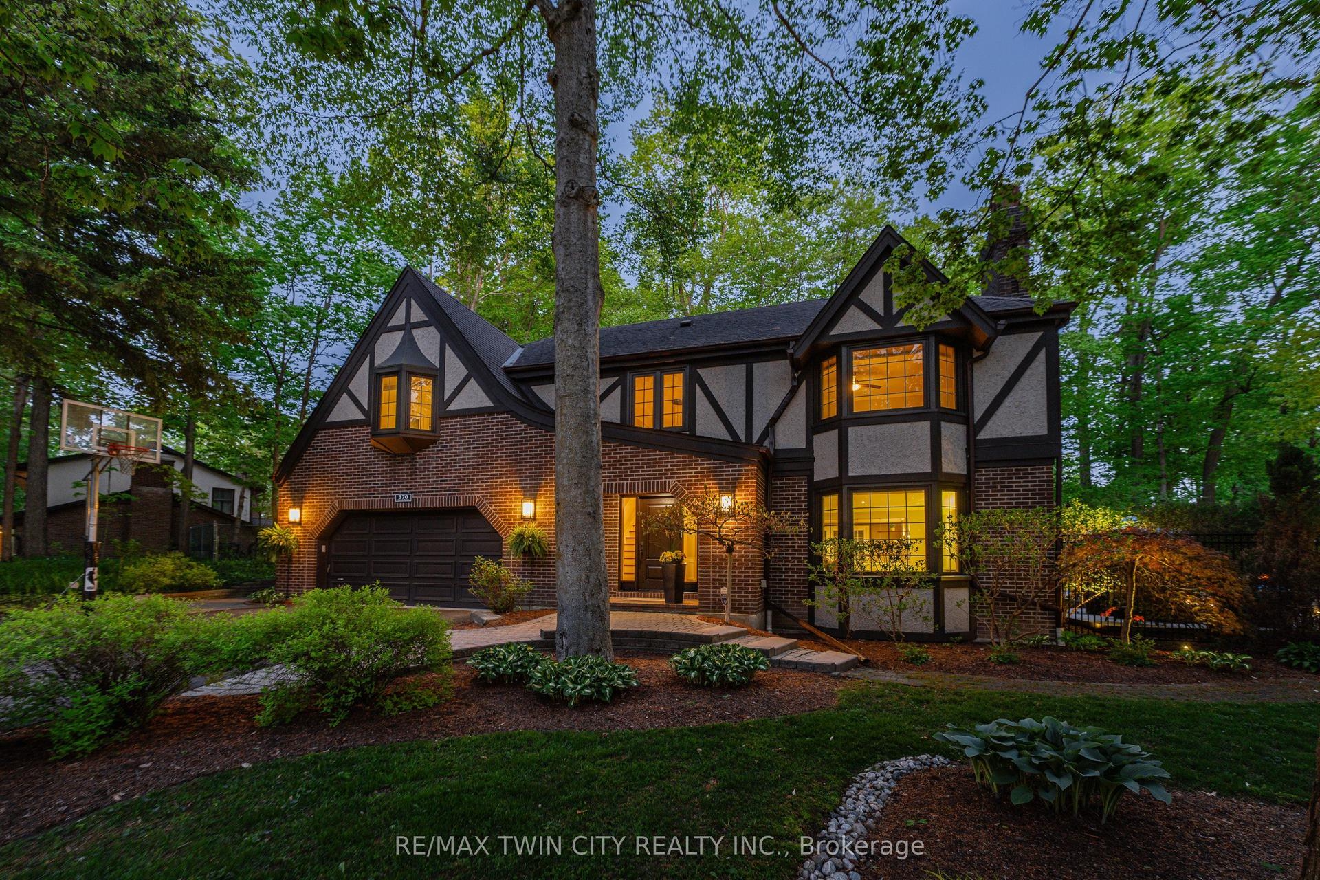370 Green Acres Drive — photo 1