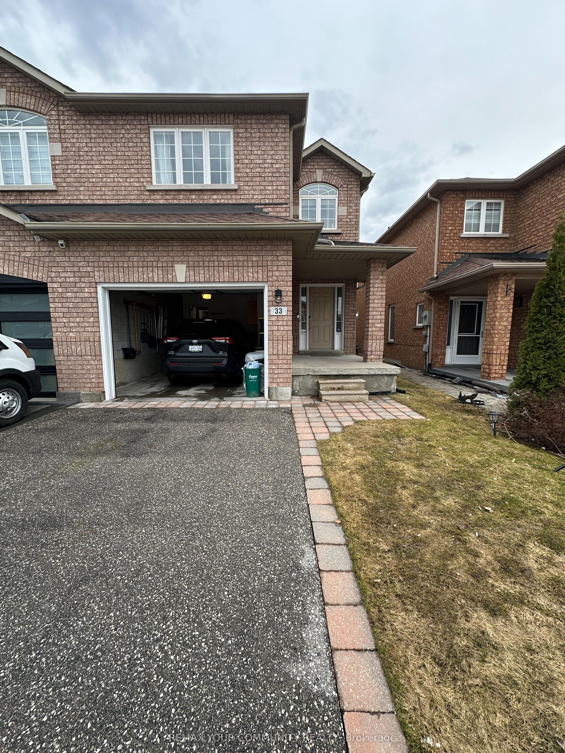 33 Brightsview Drive — photo 1