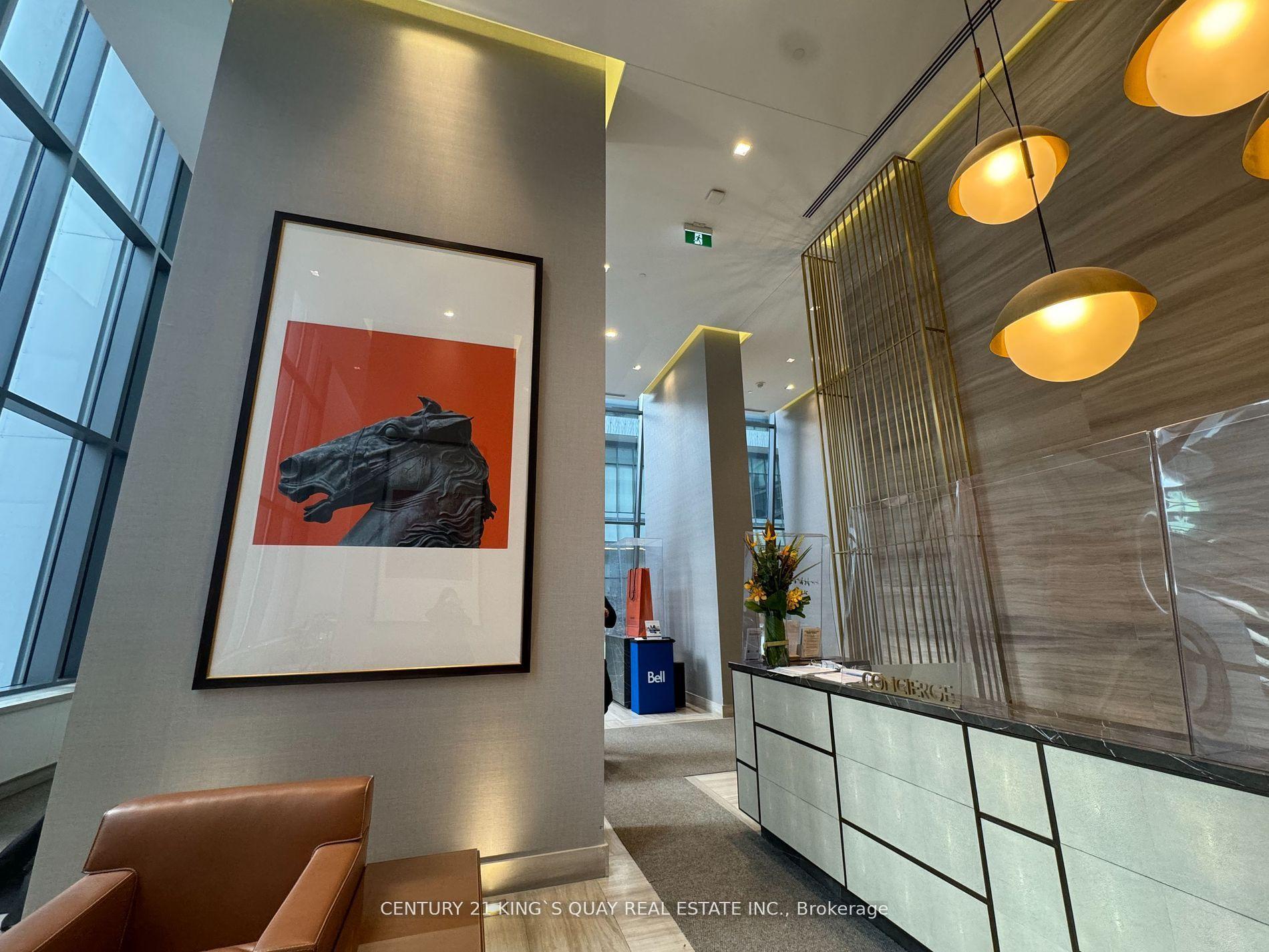 50 Charles Street E 3212 #3212, Toronto — Condo for lease, photo 1