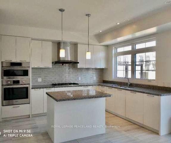 19 Frank Charlton Avenue, Markham — Townhouse for lease, photo 1